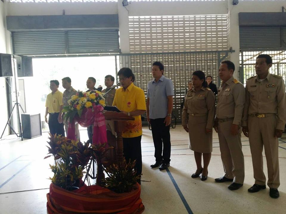 รับฟังการประชุมกรมการพัฒนาชุมชน ครั้งที่ 2/2559 ผ่านระบบ VDO Conference ณ ห้องประชุมสำนักงานพัฒนาชุมชนจังหวัดยโสธร