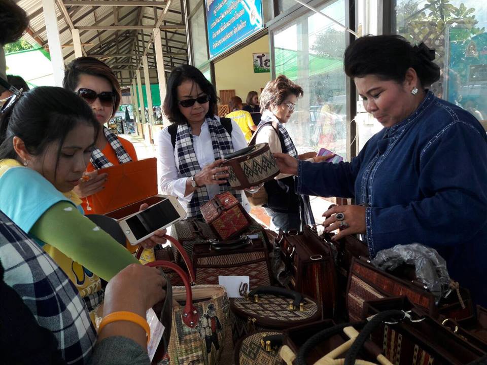 ต้อนรับคณะนิเทศติดตามการบริหารการจัดเก็บข้อมูล จปฐ. และข้อมูลพื้นฐาน จากศูนย์สารสนเทศเพื่อการพัฒนาชุมชน กรมการพัฒนาชุมชน นำทีมโดย