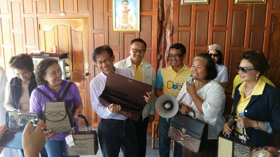 โครงการ”งาน พช.ยโสธร ก้าวไกล ด้วยน้ำใจ ท่าน ผู้ว่าฯ “