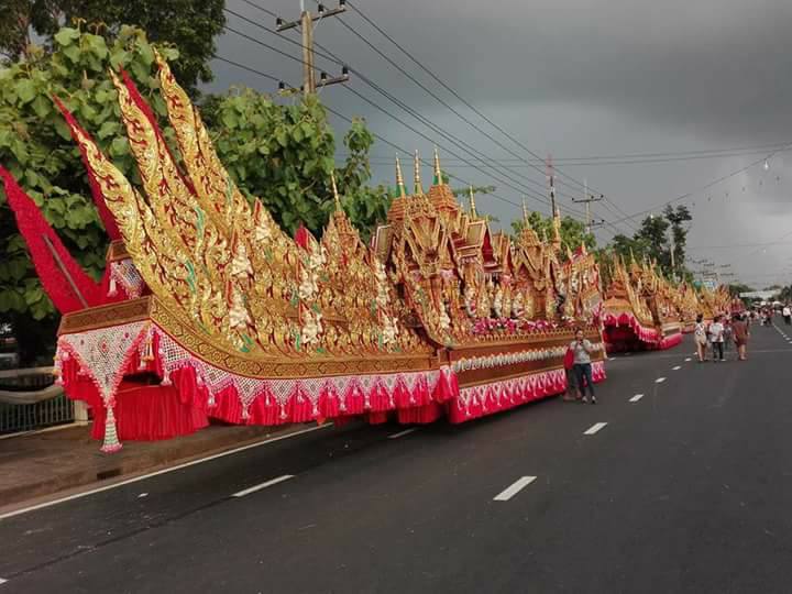 @พช.ยโสธร..เมืองบั้งไฟโก้ แตงโมหวาน..ร่วมประเพณีบุญบั้งไฟ ประจำปี 2560