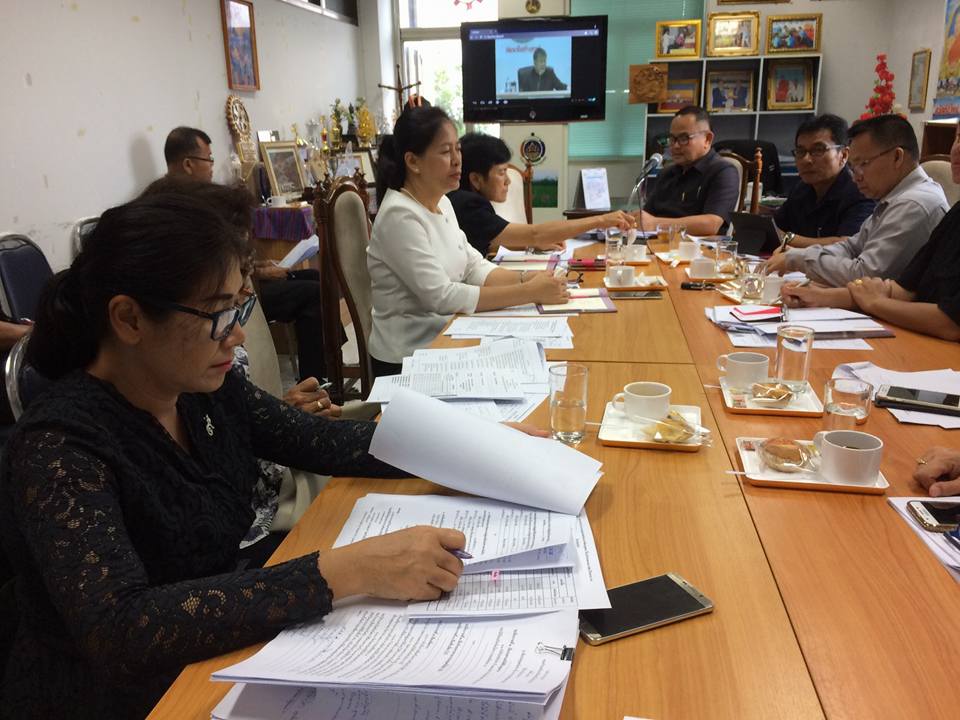 @พช.ยโสธร…เมืองบั้งไฟโก้ แตงโมหวาน..ร่วมประชุมกรมการพัฒนาชุมชน ครั้งที่ 5/2560 ผ่านระบบ video conference