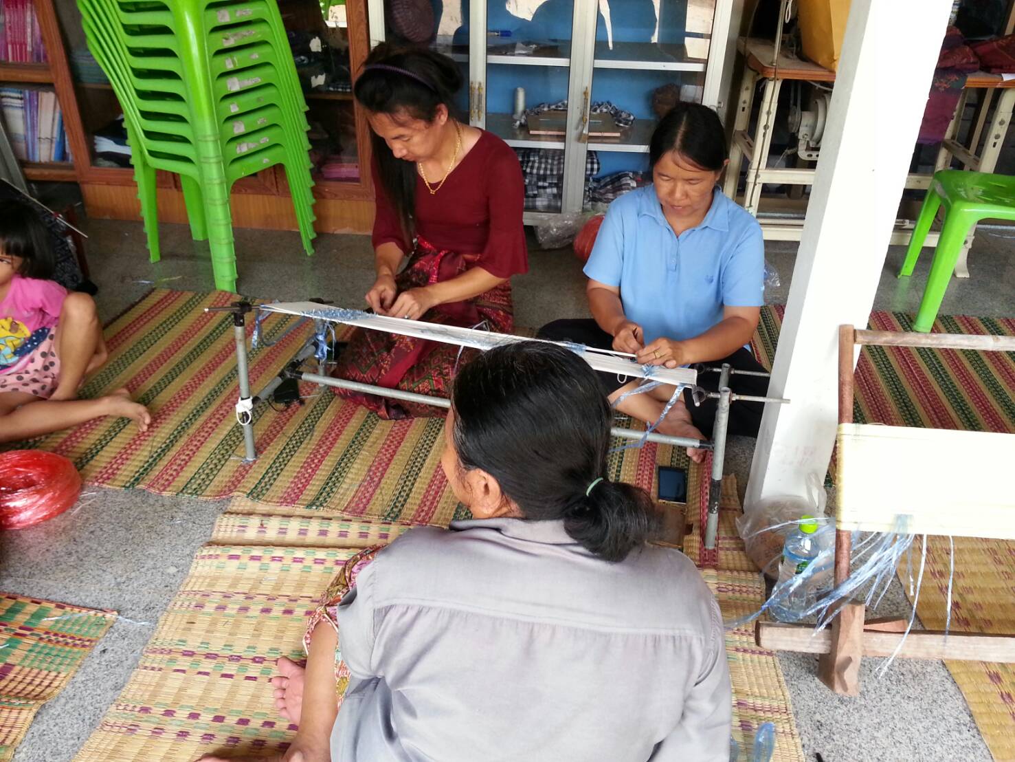 @พช.ยโสธร…เมืองบั้งไฟโก้ แตงโมหวาน…ดำเนินโครงการงบกลุ่ม จว.ปี 2560 กิจกรรมการออกแบบลวดลายผ้าไหมฯ