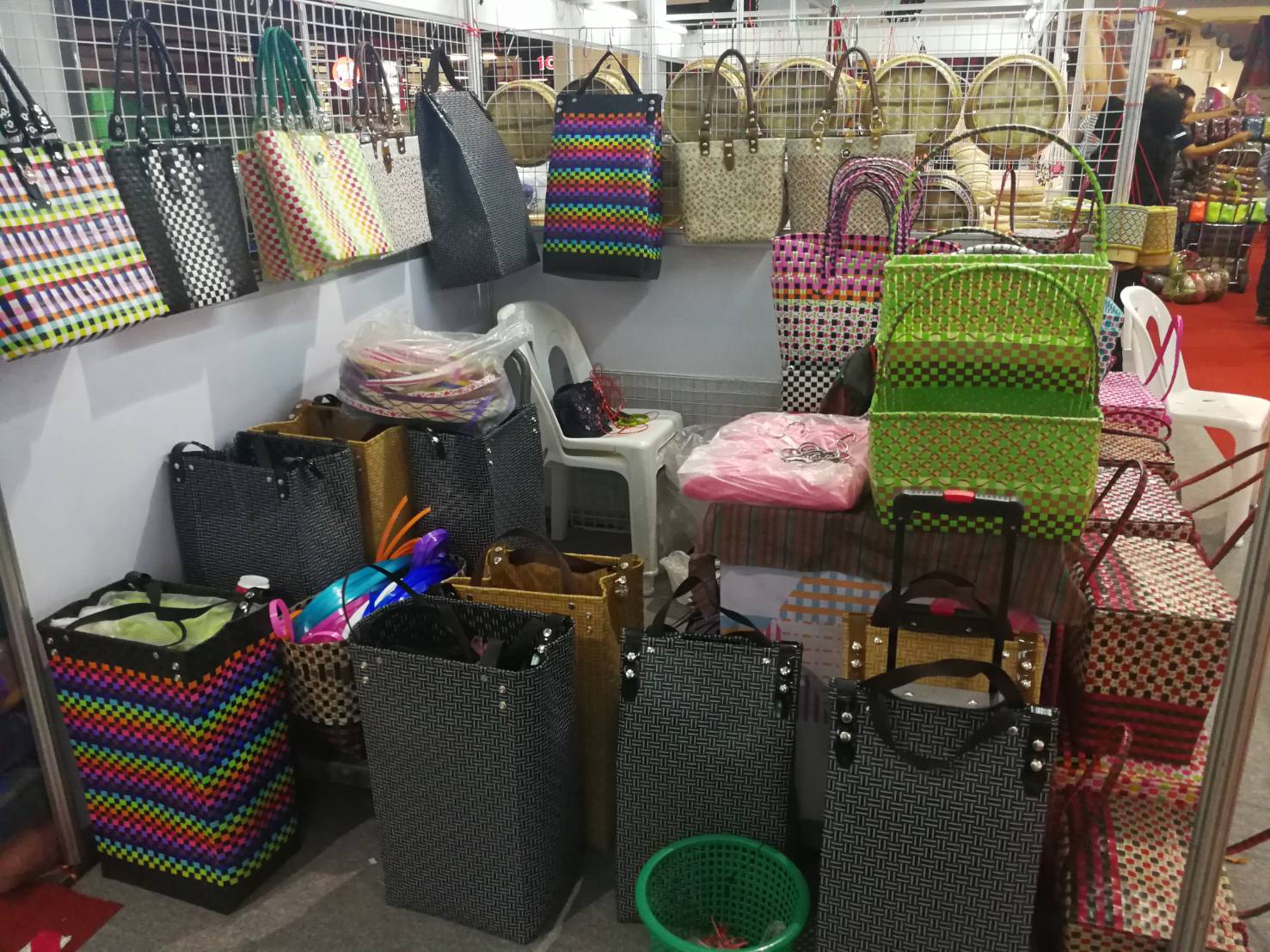 @พช.ยโสธร จัดงานเด็ดสาระตี่…ม่วนอีหลี ของดีเมืองบั้งไฟ Enjoy…Yasothon