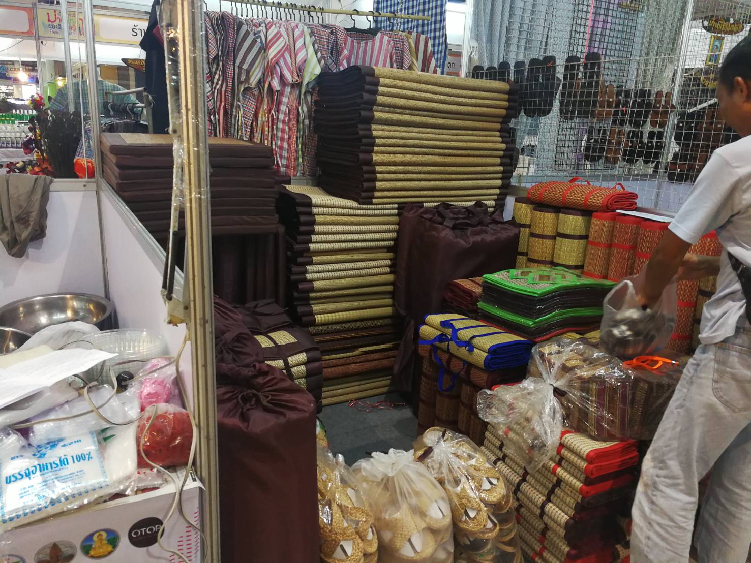 @พช.ยโสธร จัดงานเด็ดสาระตี่…ม่วนอีหลี ของดีเมืองบั้งไฟ Enjoy…Yasothon