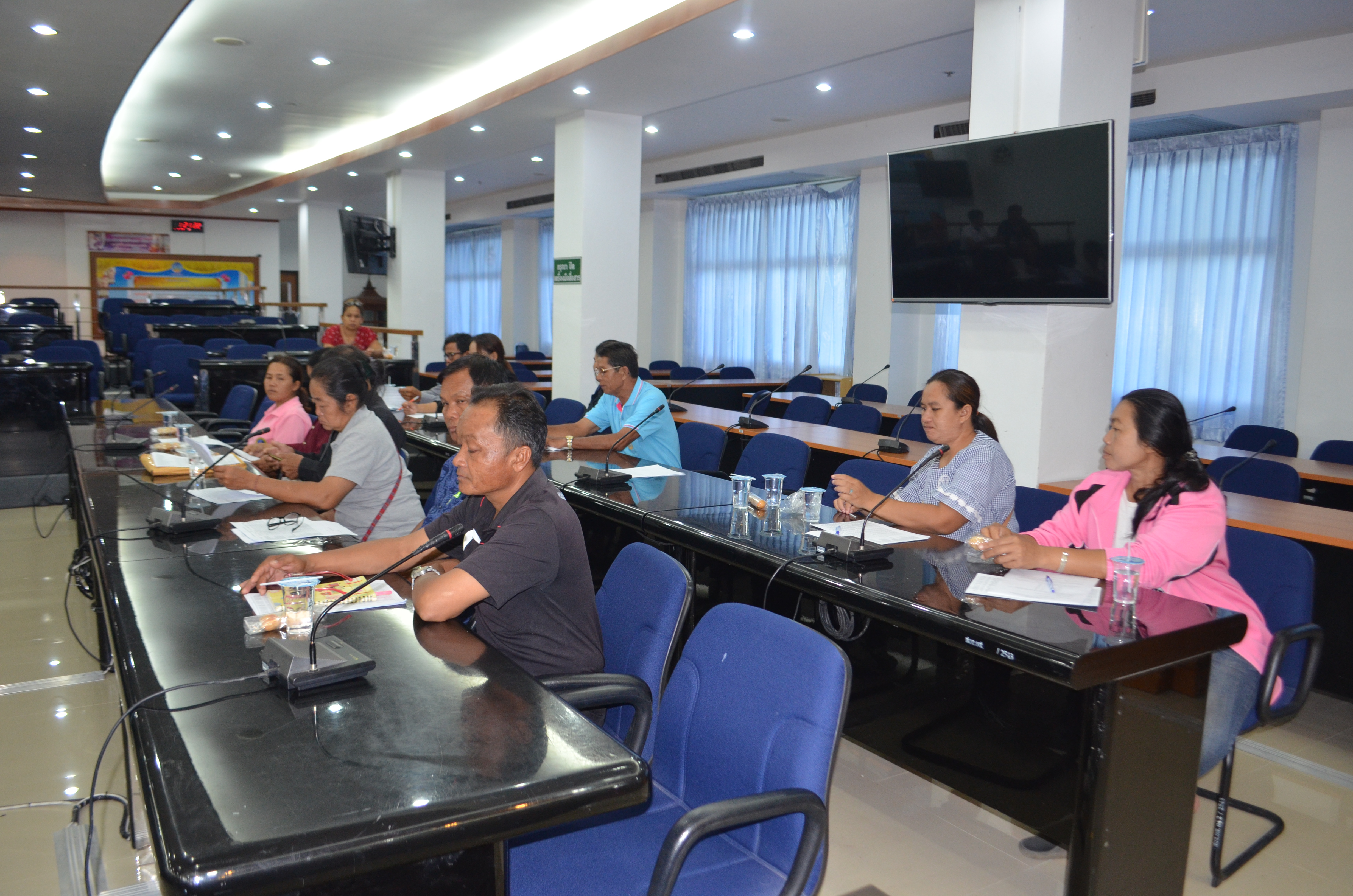 @พช.ยโสธร ประชุมกลุ่มเป้าหมายตามโครงการพัฒนาศักยภาพสู่ความยั่งยืน ปี 2561