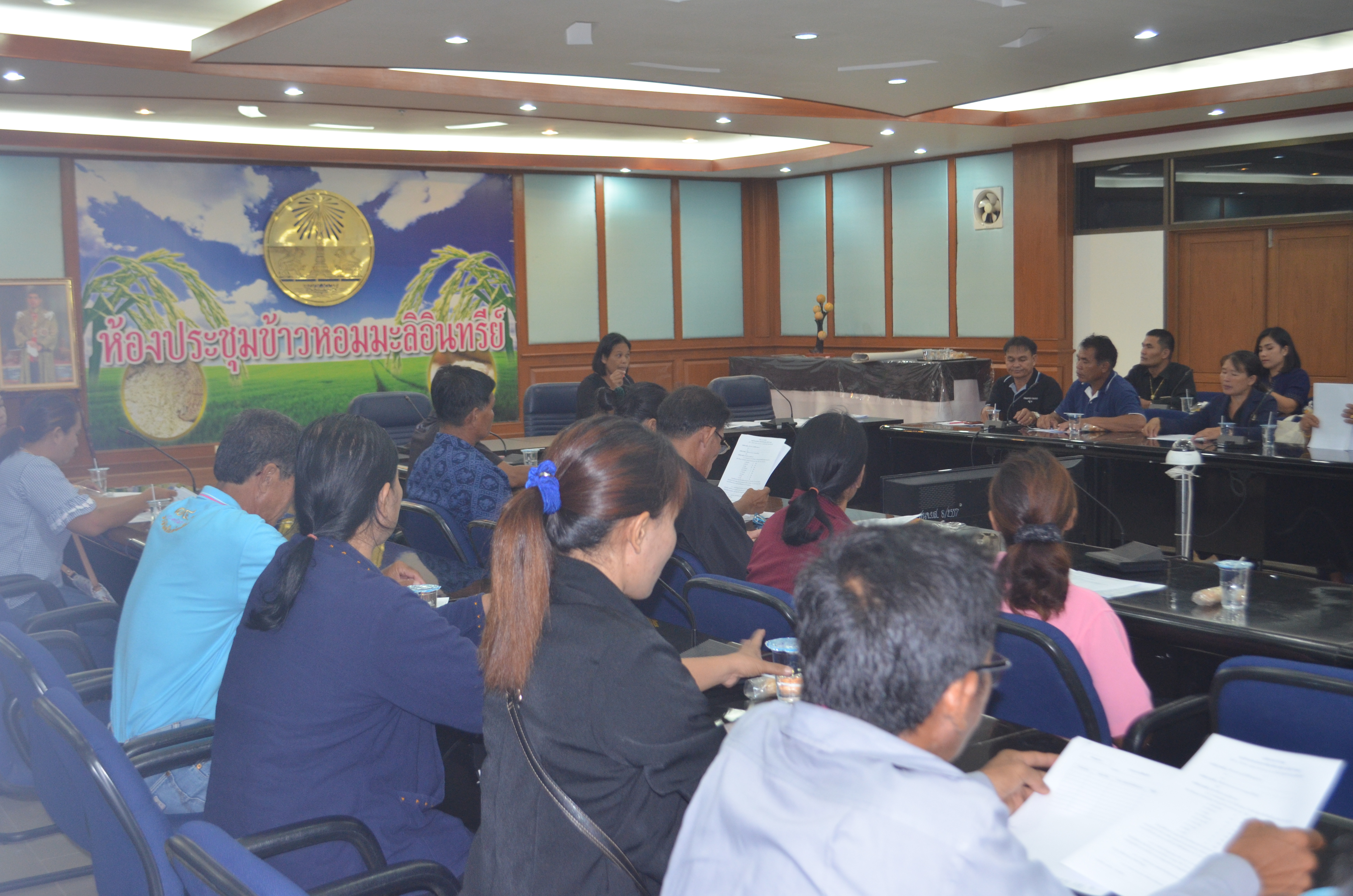 @พช.ยโสธร ประชุมกลุ่มเป้าหมายตามโครงการพัฒนาศักยภาพสู่ความยั่งยืน ปี 2561