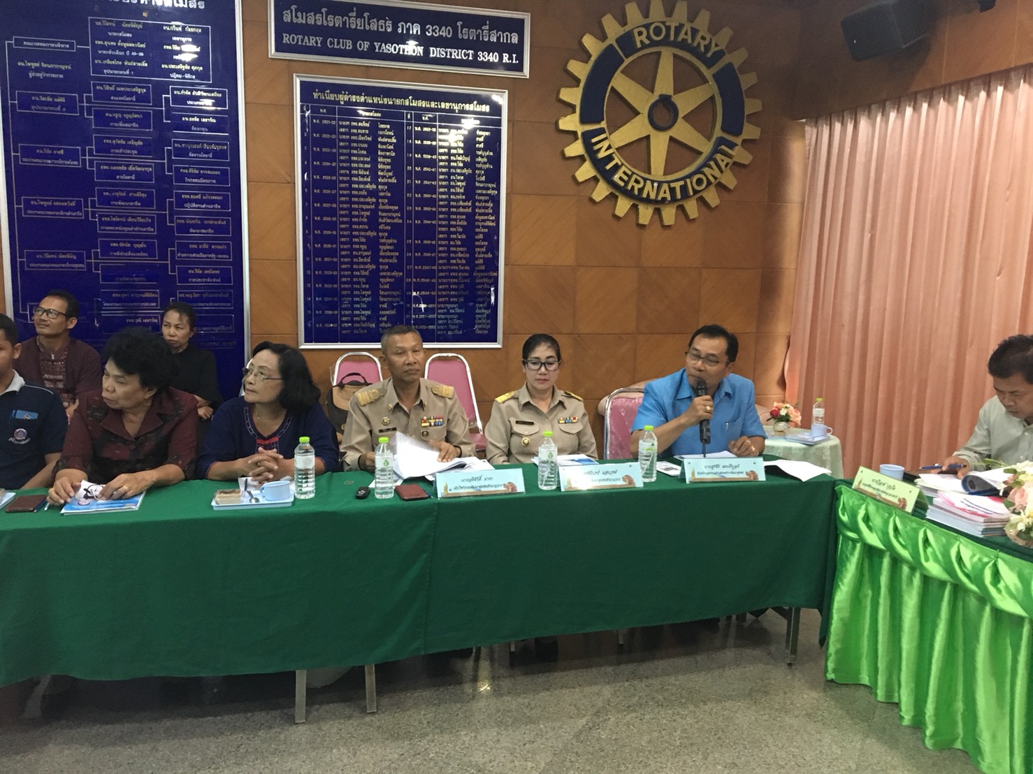 @ยโสธร….คัดเลือกข้าราชการดีเด่นและหน่วยงานพัฒนาชุมชนใสสะอาด ประจำปี 2561