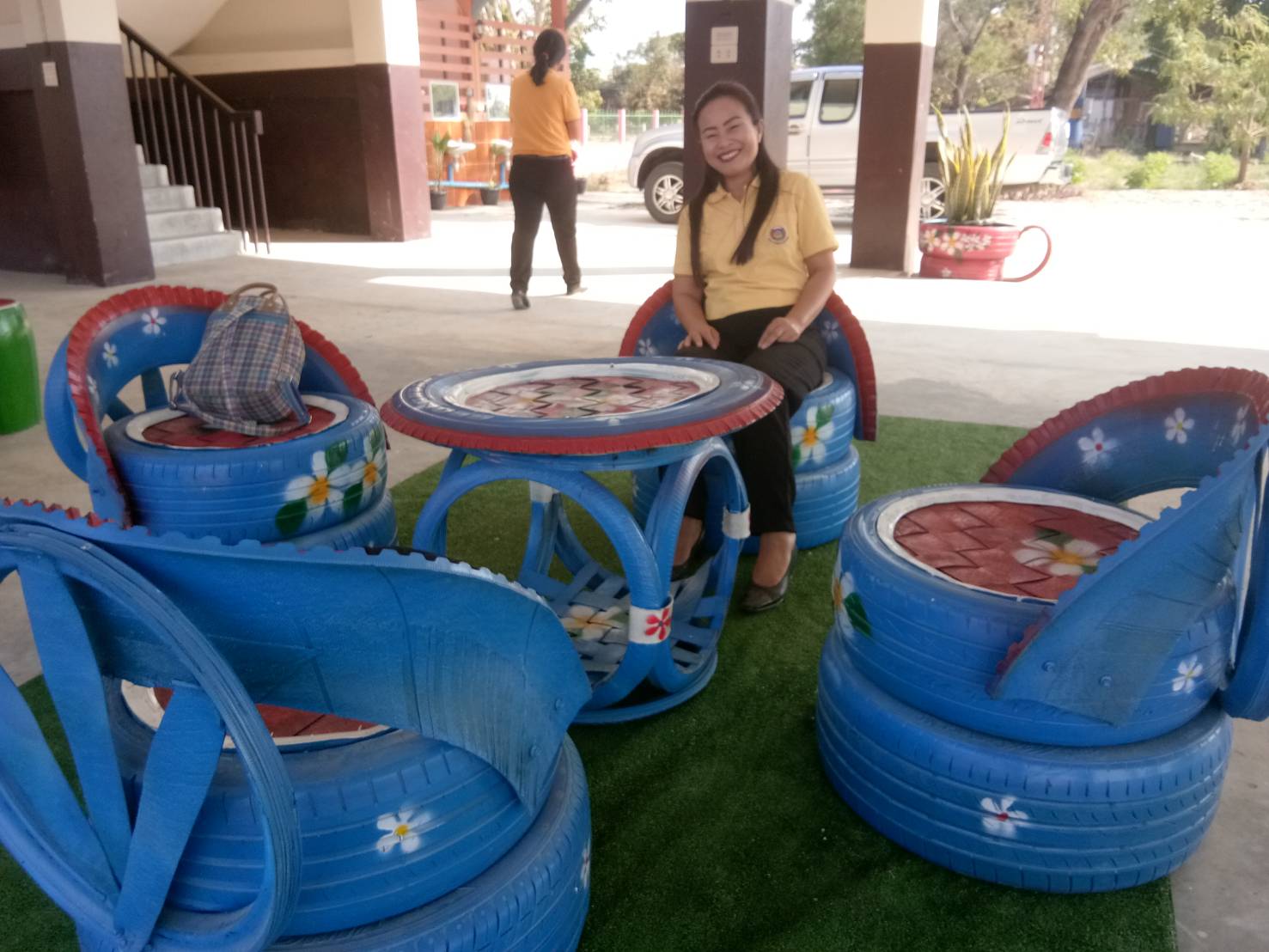 ยโสธร…ลงพื้นที่เพื่อมอบของขวัญกองทุนพระเทพฯ ให้กับเด็กหญิงพนัสสร อุ่นเอิบ