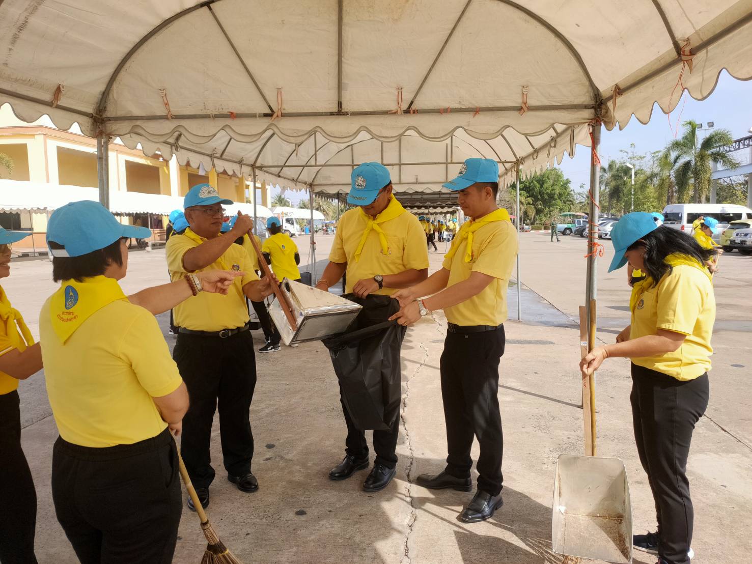 สำนักงานพัฒนาชุมชนจังหวัดยโสธรร่วมกิจกรรมจิตอาสา