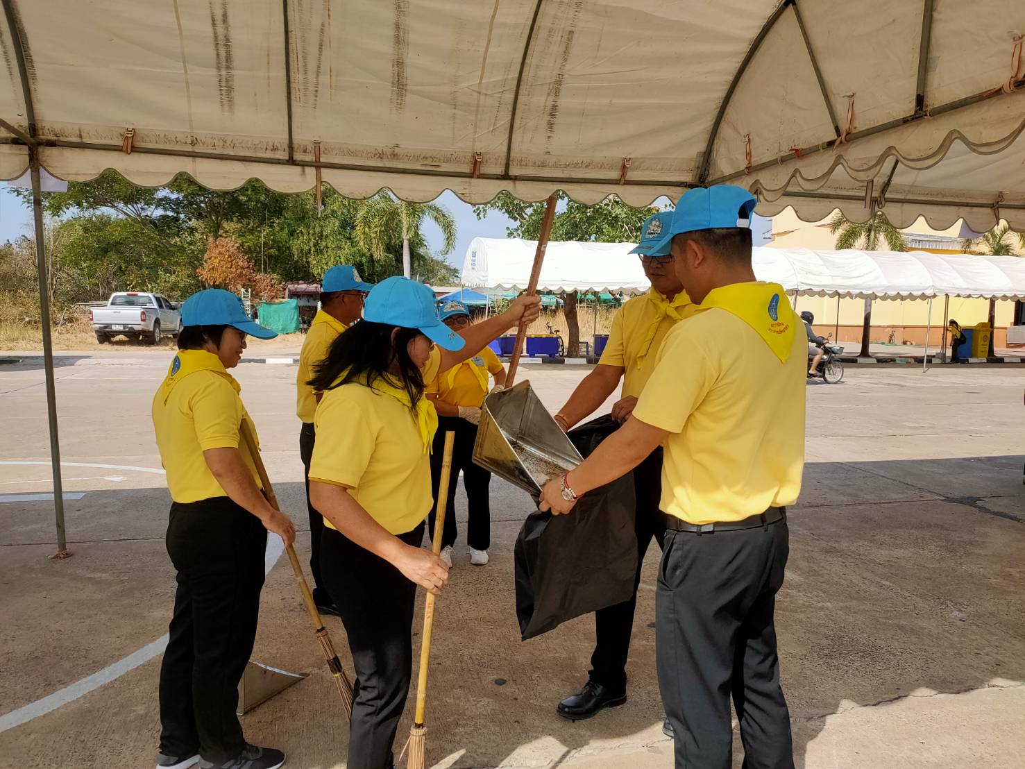 สำนักงานพัฒนาชุมชนจังหวัดยโสธรร่วมกิจกรรมจิตอาสา