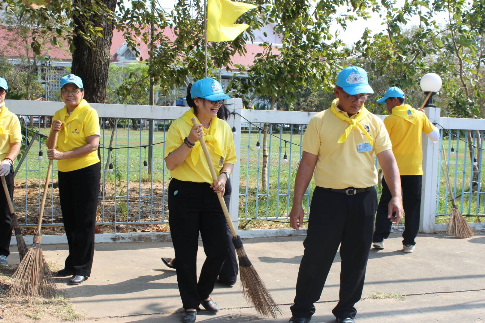 ร่วมกิจกรรมจิตอาสา เราทำความดีเพื่อชาต ศาสน์ กษัตริย์