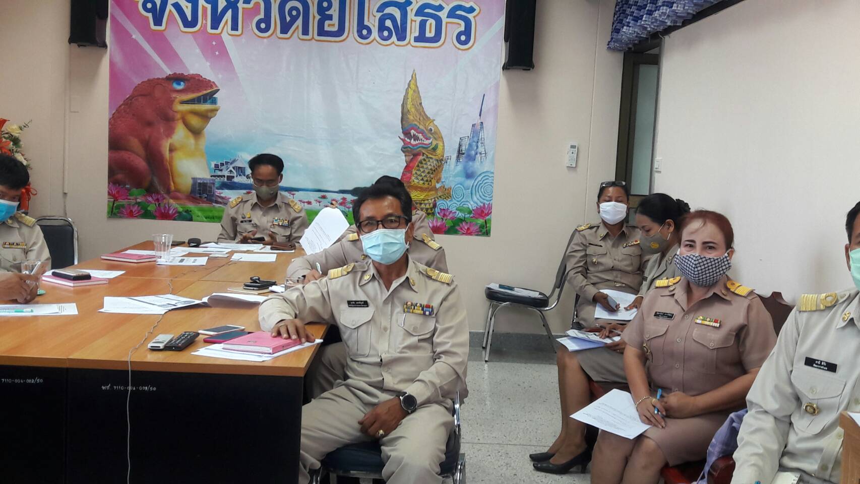 ยโสธร…ขานรับนโยบายอธิบดีโดยการร่วมรับฟังการประชุมผ่านระบบวีดิทัศน์ทางไกล (Video Conference)