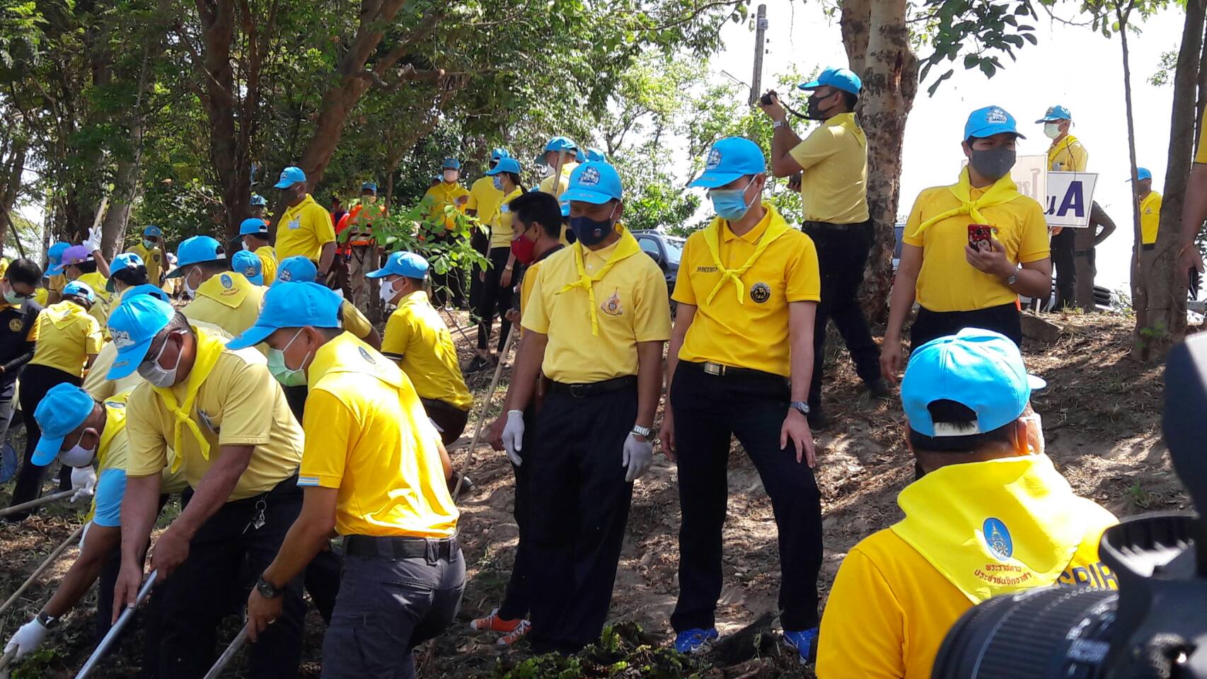 ยโสธร…ร่วมกิจกรรมจิตอาสาพัฒนาชุมชน ริมน้ำ คูคลอง