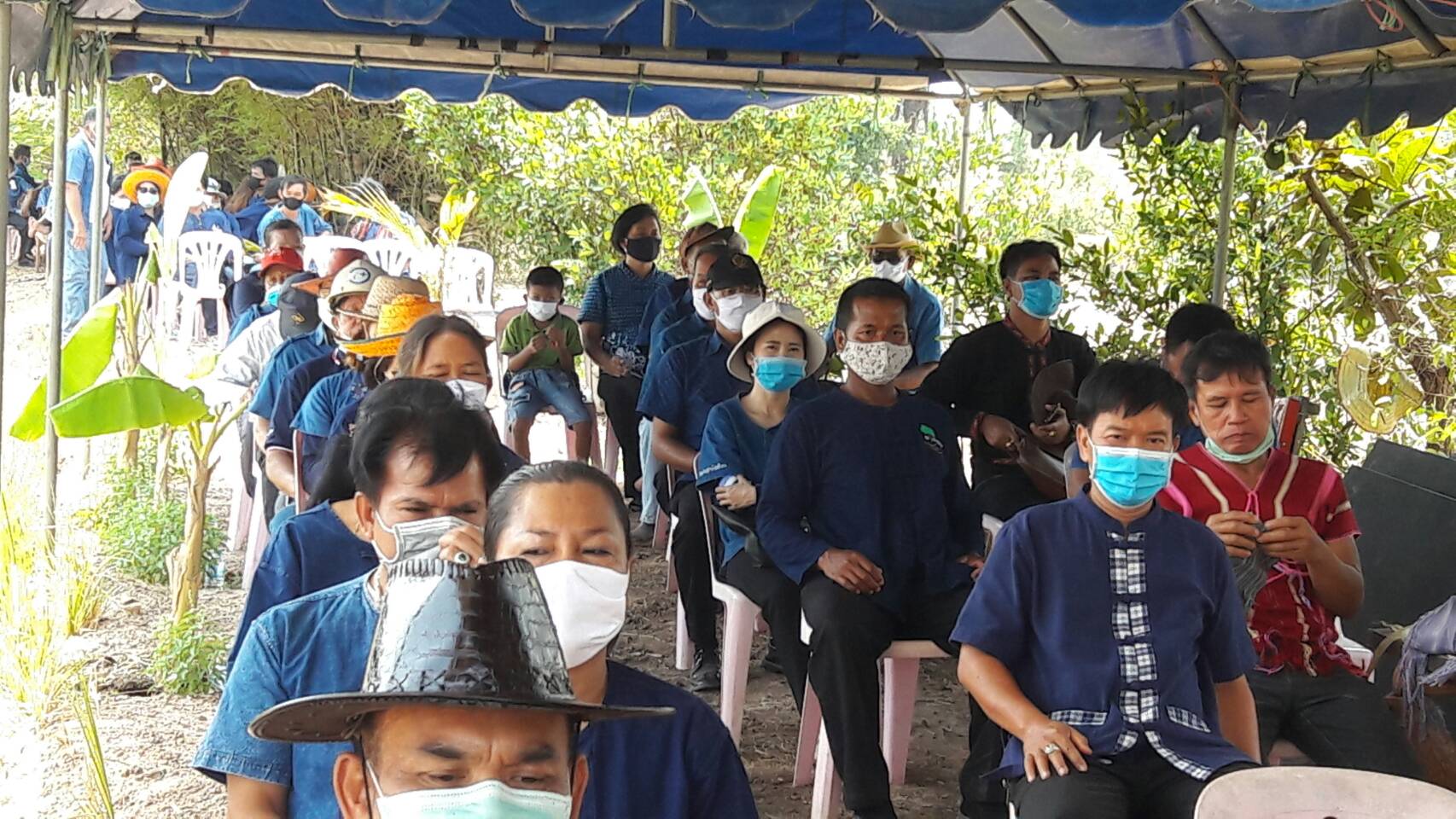 ยโสธร….ปลูกป่าเฉลิมพระเกียรติ ตามโครงการปลูกป่าเฉลิมพระเกียรติเนื่องในโอกาสมหามงคลพระราชพิธีบรมราชาภิเษก ครบรอบ 1 ปี เพื่อถวายเป็นพระราชกุศล