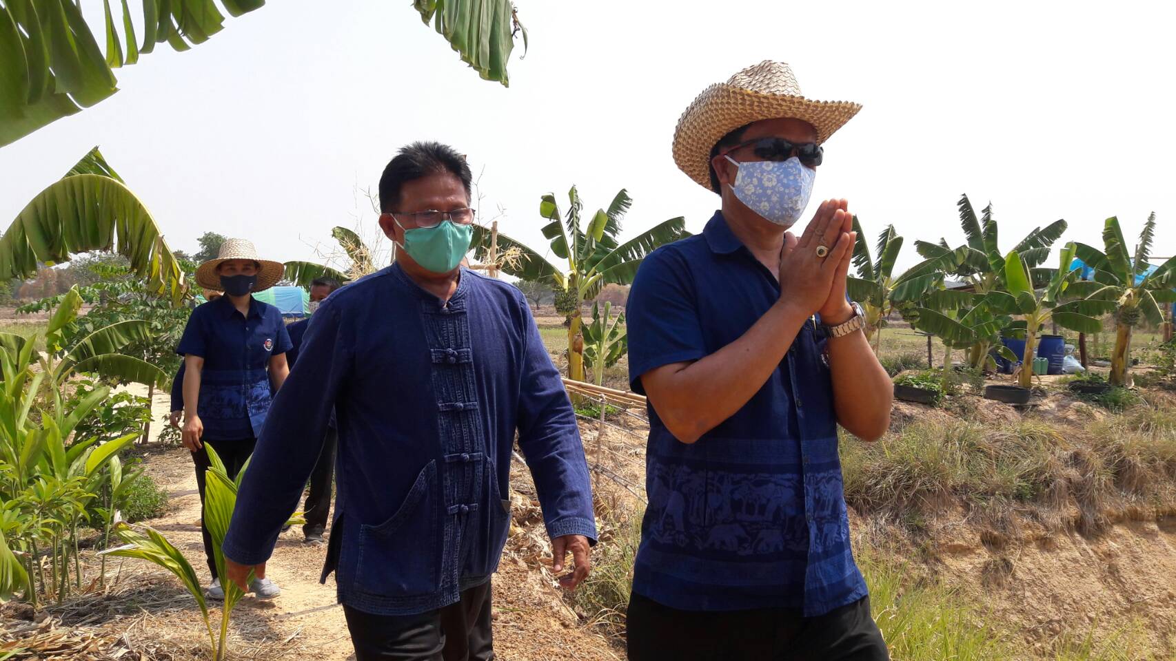 ยโสธร….ปลูกป่าเฉลิมพระเกียรติ ตามโครงการปลูกป่าเฉลิมพระเกียรติเนื่องในโอกาสมหามงคลพระราชพิธีบรมราชาภิเษก ครบรอบ 1 ปี เพื่อถวายเป็นพระราชกุศล