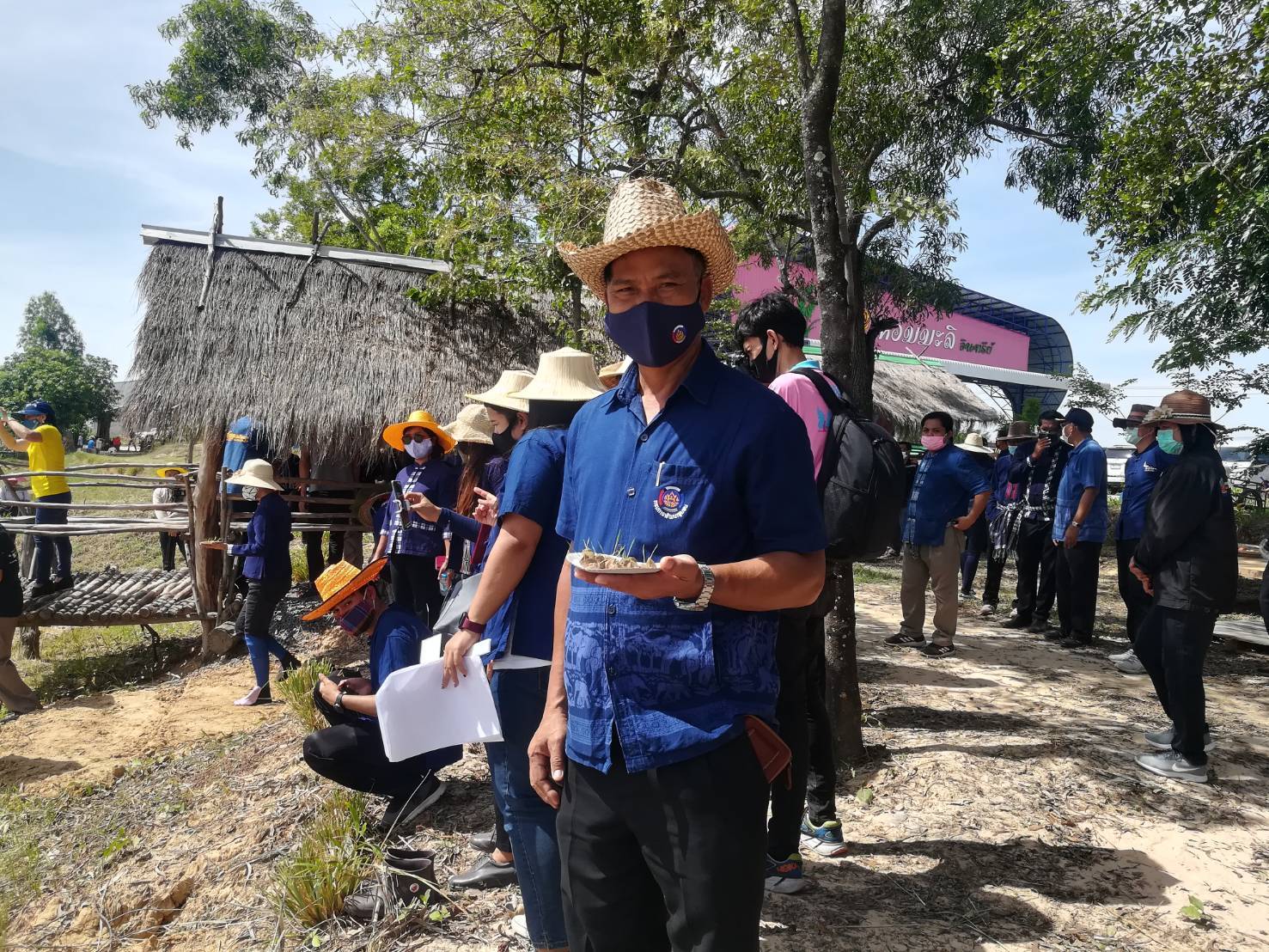 พช.ยโสธร….“ร่วมลงขัน ชวนกัน ไปทำนา”จังหวัดยโสธร