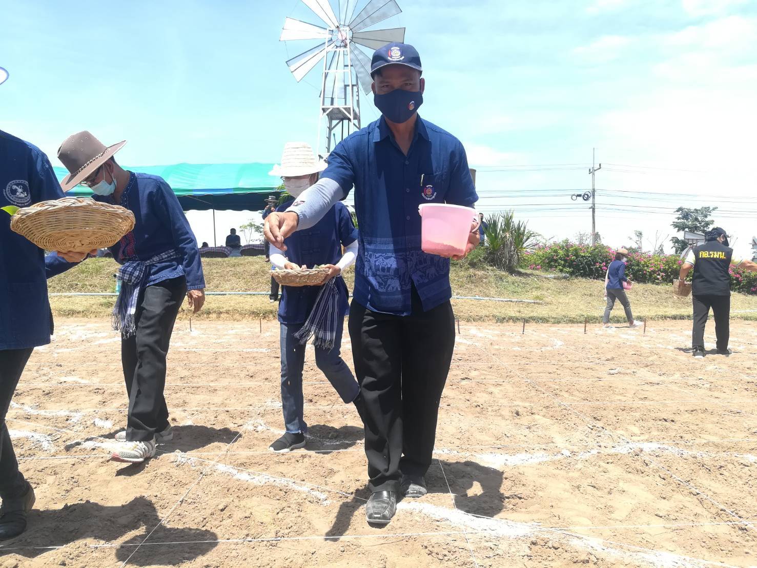 พช.ยโสธร….“ร่วมลงขัน ชวนกัน ไปทำนา”จังหวัดยโสธร