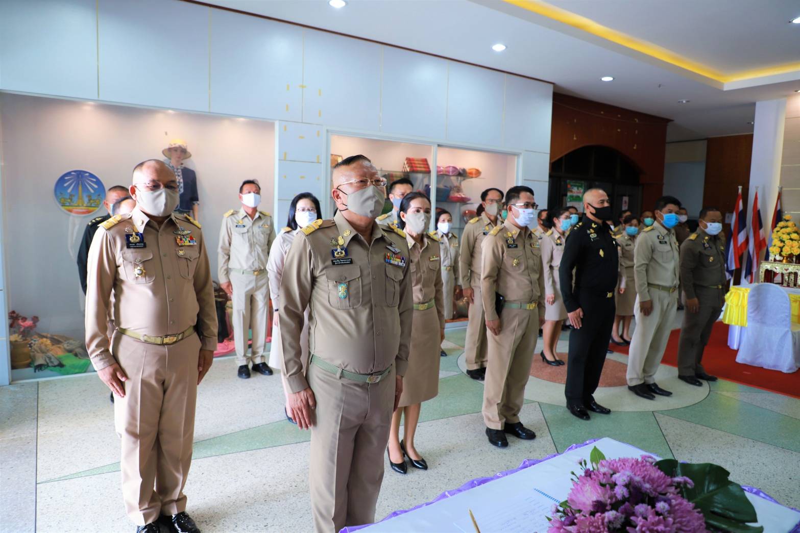 ยโสธร…ร่วมลงนามถวายพระพรชัยมงคล เนื่องในโอกาสวันเฉลิมพระชนมพรรษาสมเด็จพระนางเจ้าฯพระบรมราชินี