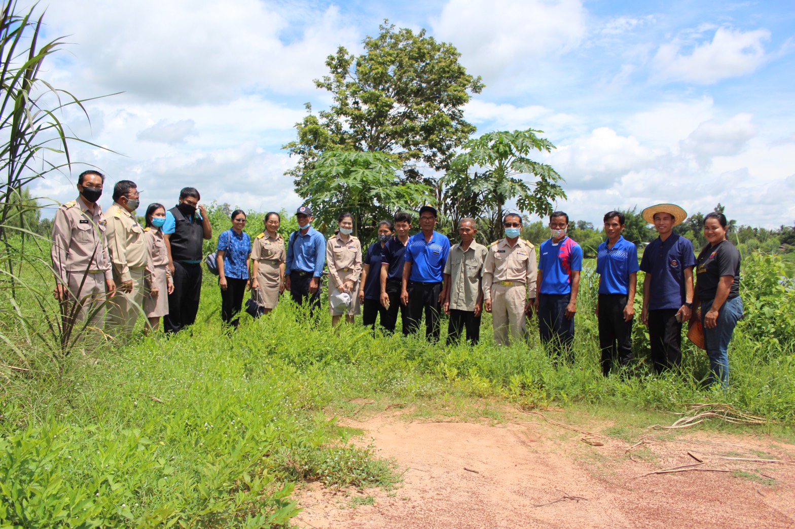 ??จังหวัดยโสธร..ประเมินและคัดเลือกครัวเรือนต้นแบบดีเด่น ระดับจังหวัด ประจำปี 2563??