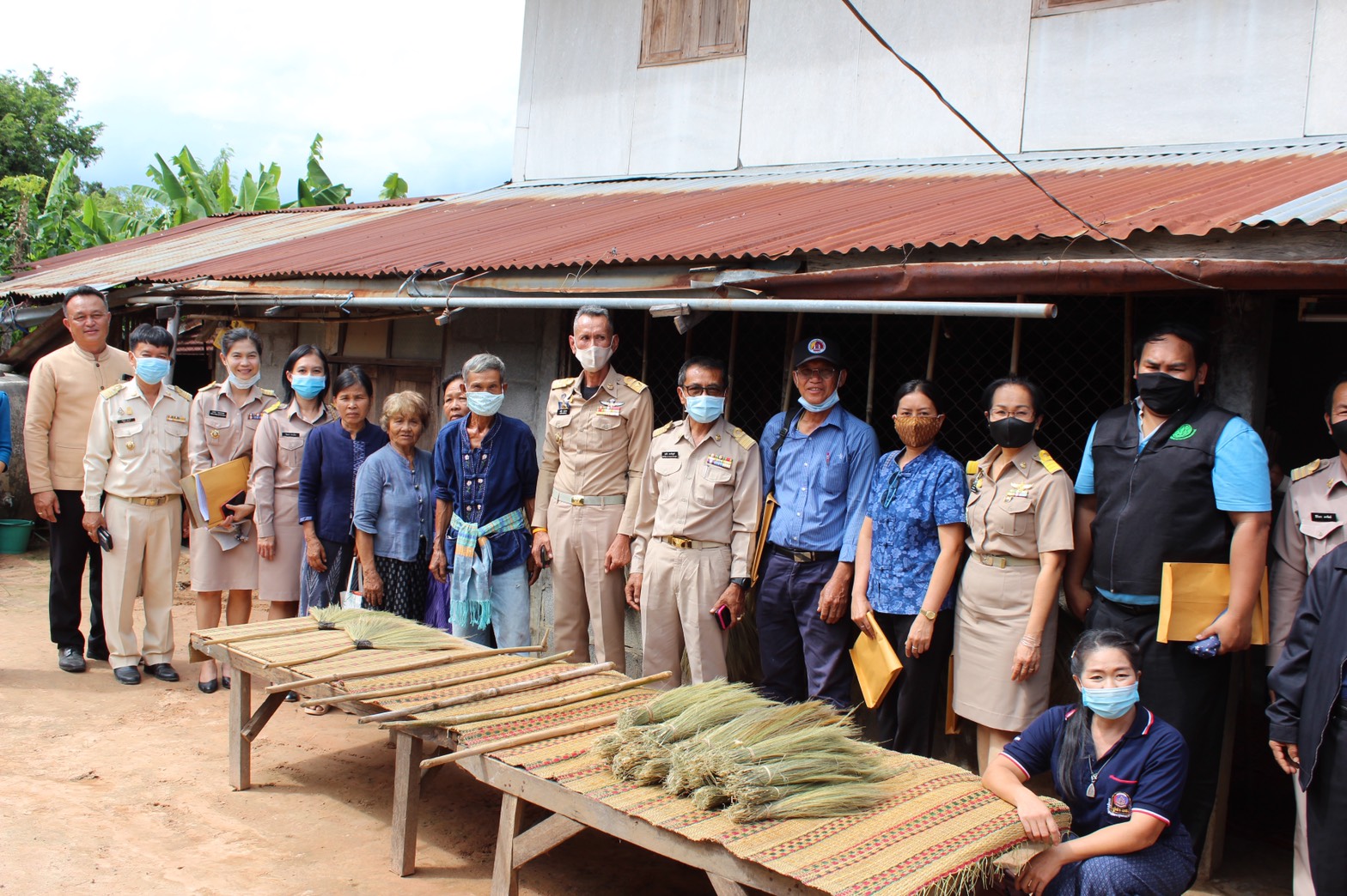 ??จังหวัดยโสธร..ประเมินและคัดเลือกครัวเรือนต้นแบบดีเด่น ระดับจังหวัด ประจำปี 2563??