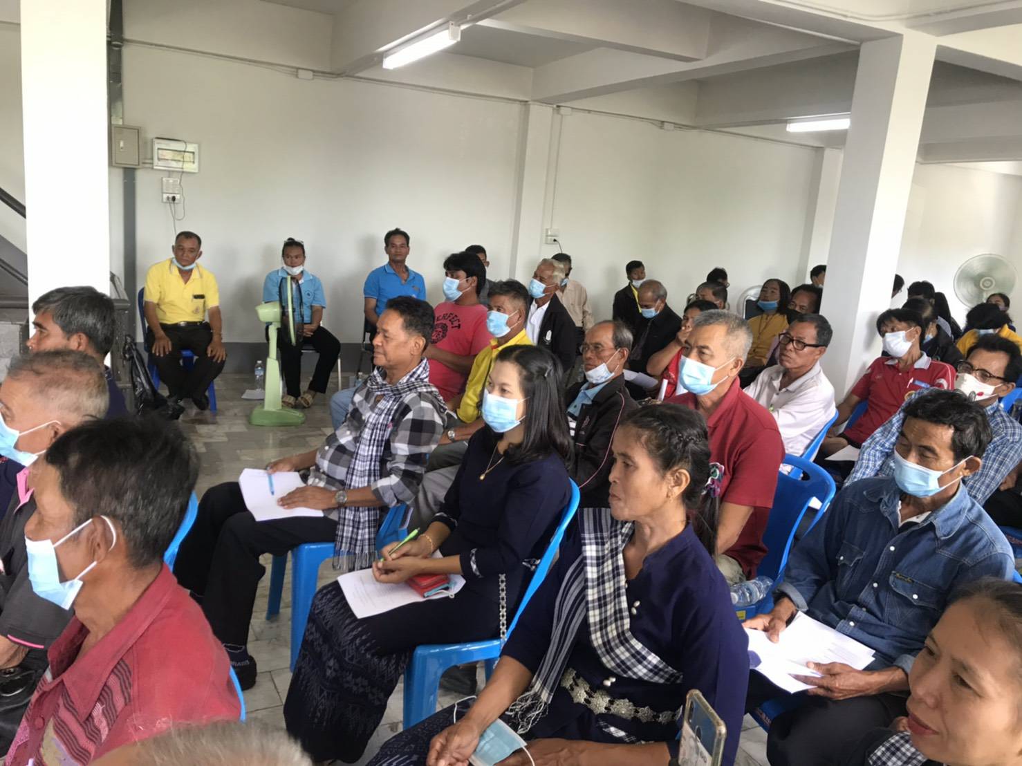 ร่วมเป็นวิทยากรฝึกอบรมตามโครงการสรุปบทเรียนผลการดำเนินงานด้านการฟื้นฟูและพัฒนาเกษตรกรกับองค์กรเกษตรกรที่ได้รับการสนับสนุนจากสำนักงานกองทุนฟื้นฟูเกษตรกร เงินอุดหนุนและเงินกู้ยืม