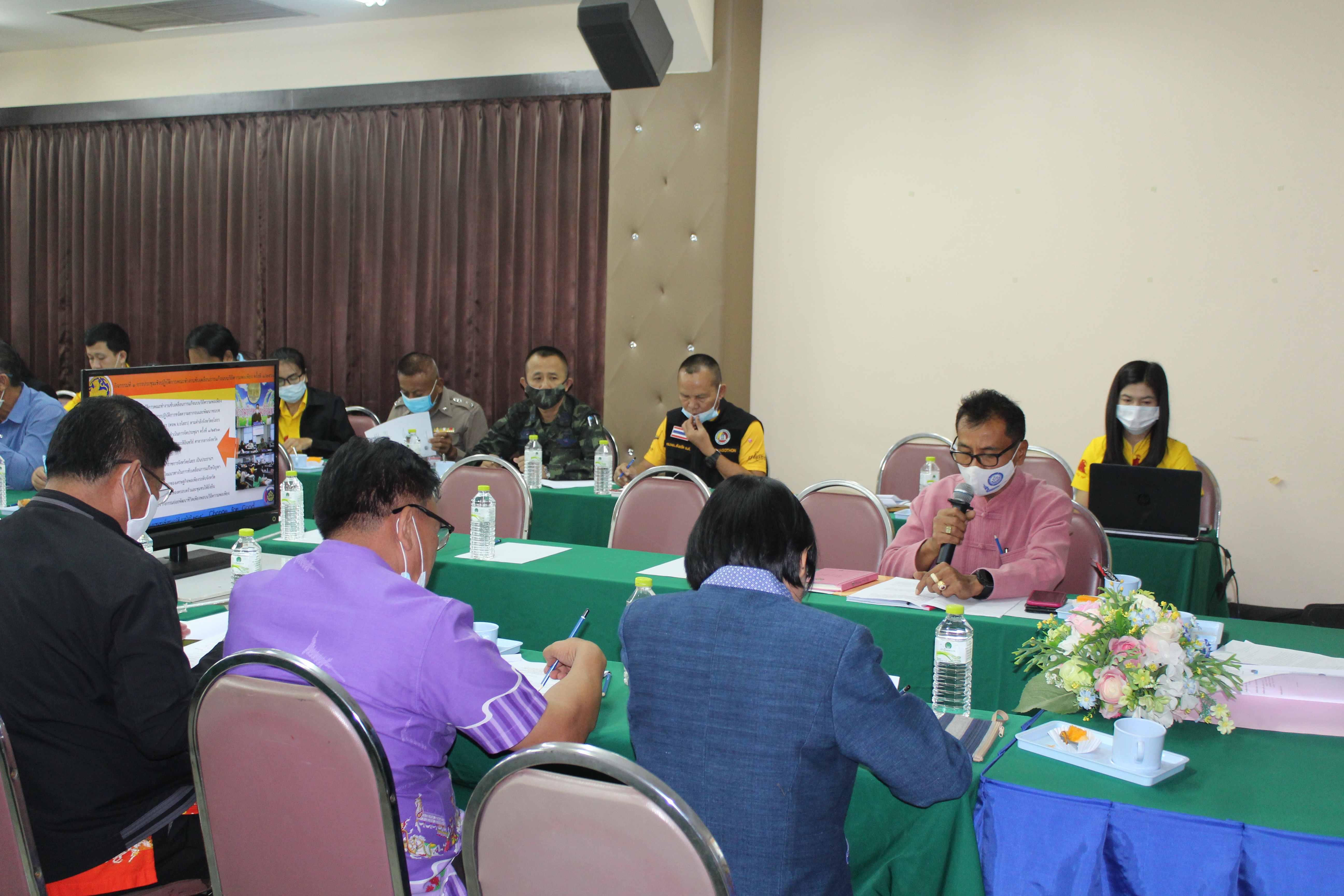 พช.ยโสธร ประชุมเชิงปฏิบัติการคณะทำงานขับเคลื่อนการแก้จนบนวิถีความพอเพียง จังหวัดยโสธร ครั้งที่ 2/2563