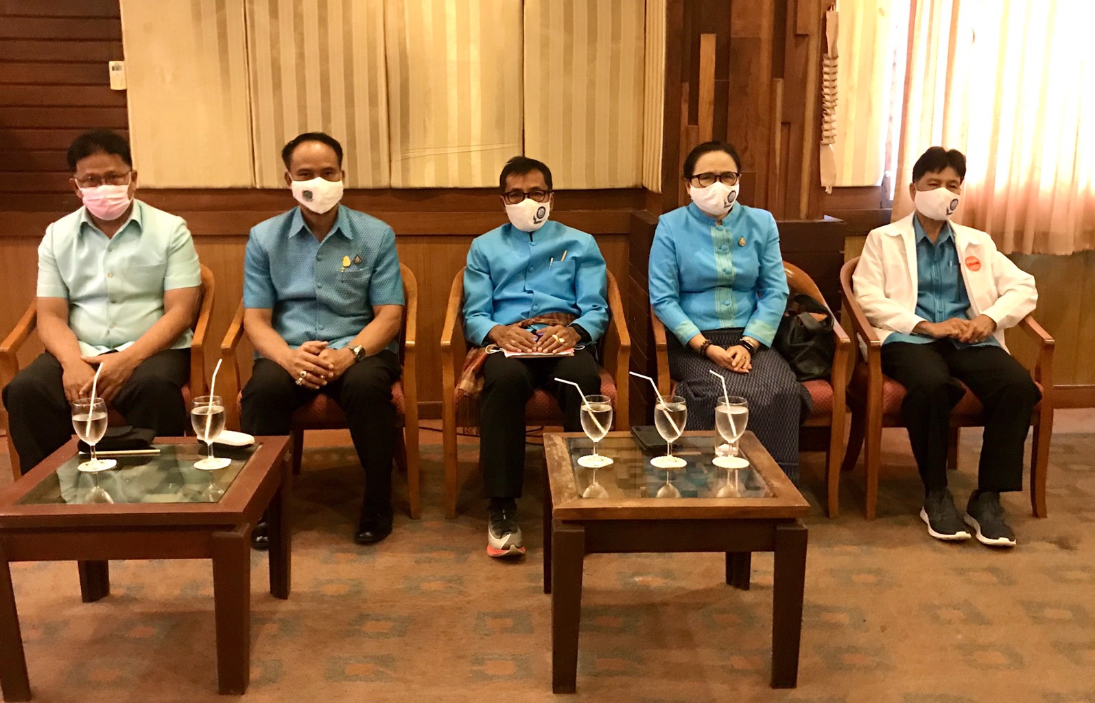 พช.ยโสธร จัดโครงการประชุมเชิงปฏิบัติการพัฒนาศักยภาพ  เจ้าหน้าที่พัฒนาชุมชนจังหวัดยโสธร ประจำปี 2563  โดยท่านพัฒนาการจังหวัดยโสธรได้มอบนโยบายเหลียวหลัง…แลหน้า งานพัฒนาชุมขน คนพช.ยโสธร ก้าวอย่างสู่ปีที่ 59 ประจำปี 256