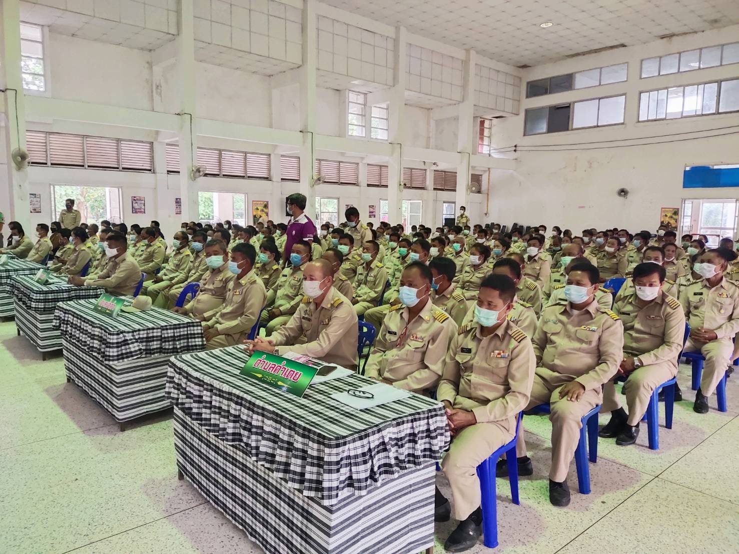 พช..ยโสธร ร่วมตรวจเยี่ยมพบปะกำนัน ผู้ใหญ่บ้าน ฯลฯ  และผู้บริหารองค์กรปกครองส่วนท้องถิ่นในพื้นที่ อำเภอไทยเจริญ