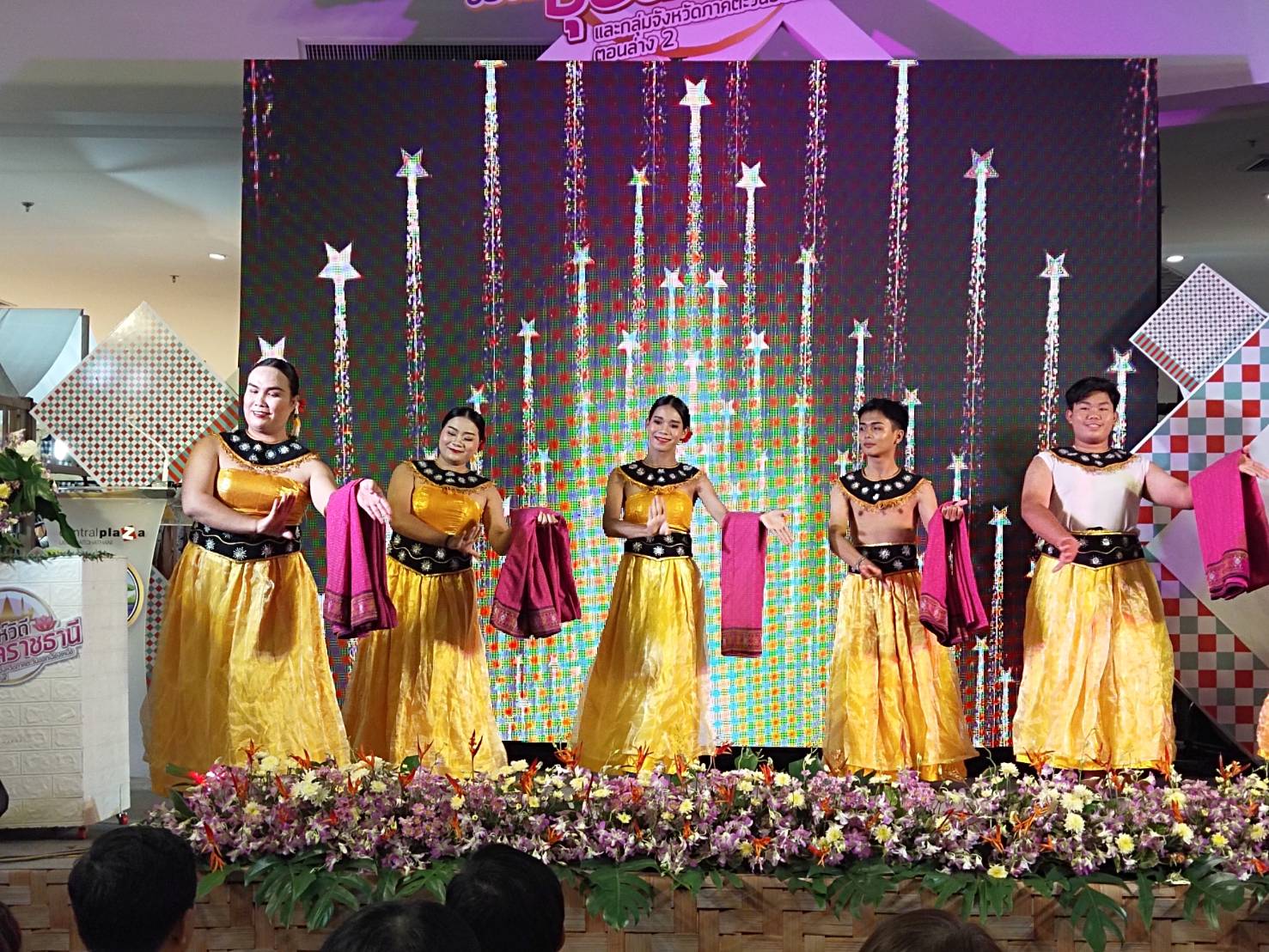 พช.ยโสธร ร่วมพิธีเปิดมนต์เสน่ห์วิถีของดีอุบลราชธานี และกลุ่มจังหวัด ภาคตะวันออกเฉียงเหนือตอนล่าง 2