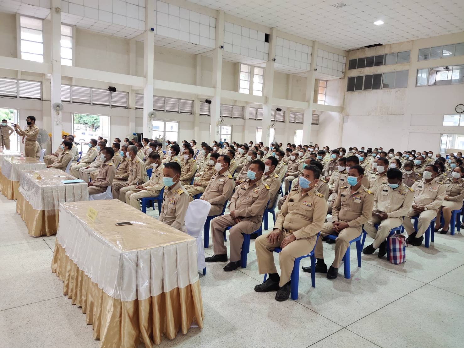 พจ.ยโสธร ร่วมตรวจเยี่ยมพบปะกำนัน ผู้ใหญ่บ้าน ฯลฯ  และผู้บริหารองค์กรปกครองส่วนท้องถิ่นในพื้นที่อำเภอค้อวัง