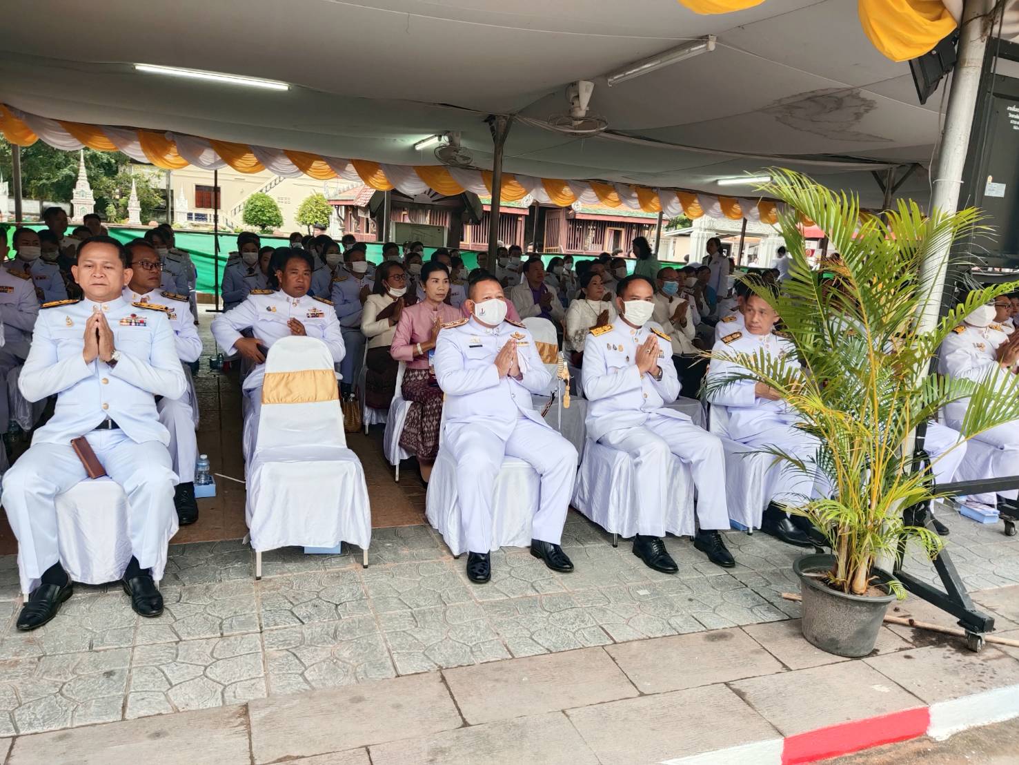 พจ.ยโสธร ร่วมพิธีถวายผ้าพระกฐินพระราชทาน ประจำปี 2563 ณ วัดมหาธาตุ (พระอารามหลวง) ต.ในเมือง อ.เมืองยโสธร จ.ยโสธร