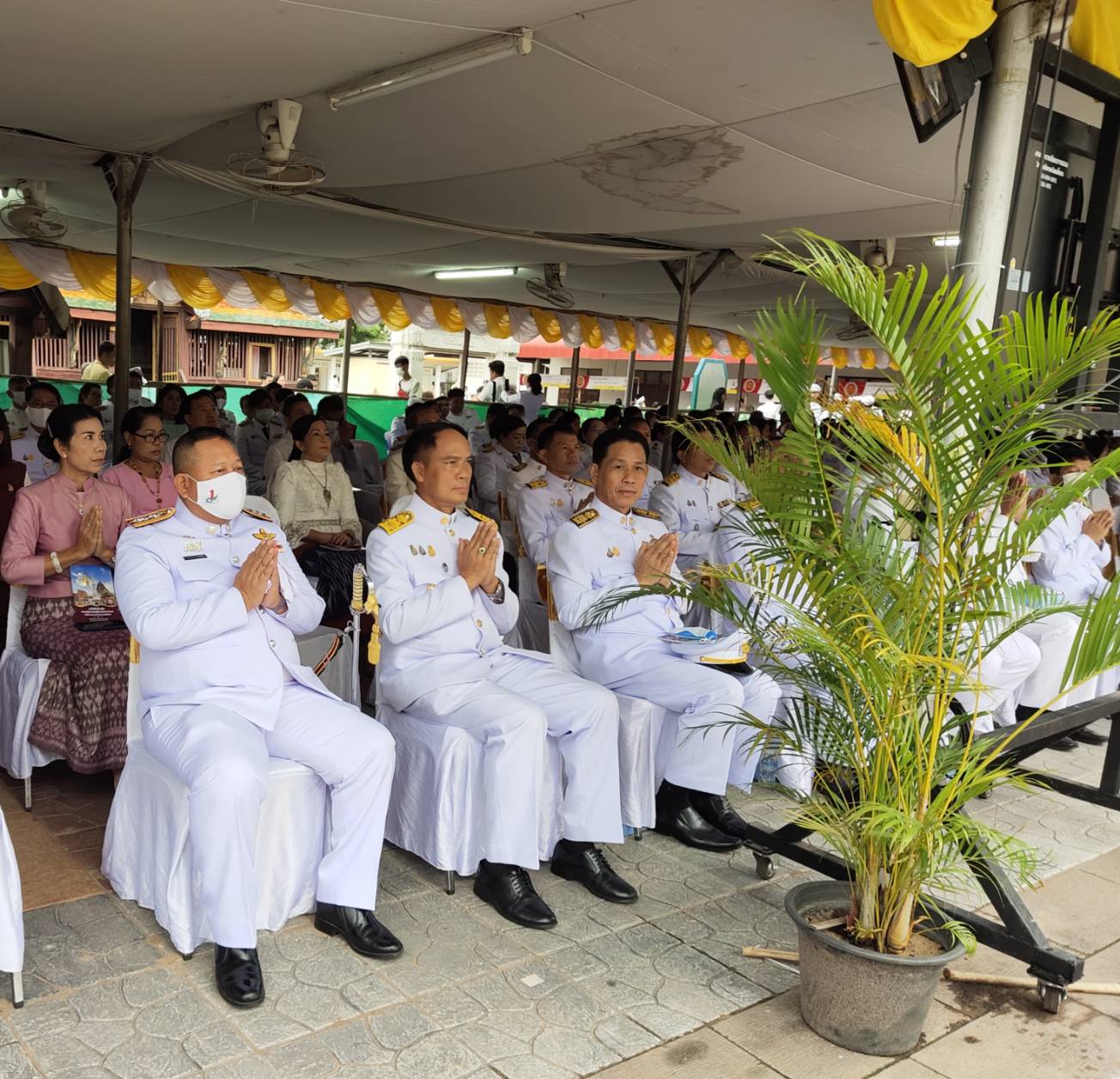 พจ.ยโสธร ร่วมพิธีถวายผ้าพระกฐินพระราชทาน ประจำปี 2563 ณ วัดมหาธาตุ (พระอารามหลวง) ต.ในเมือง อ.เมืองยโสธร จ.ยโสธร