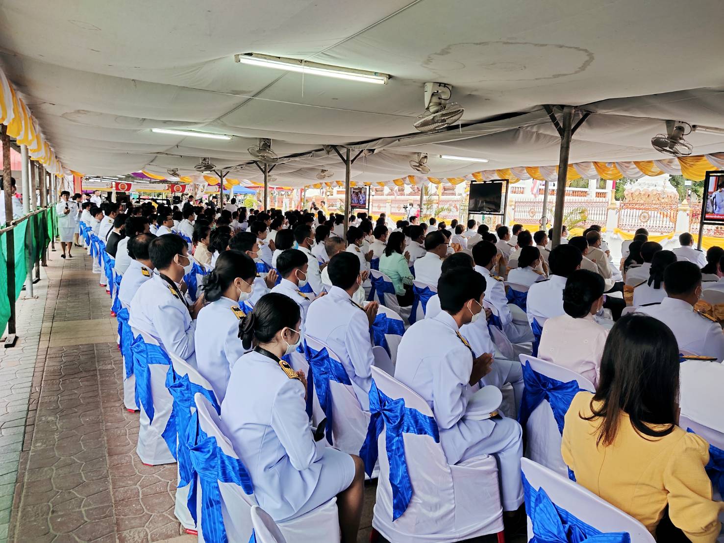 พจ.ยโสธร ร่วมพิธีถวายผ้าพระกฐินพระราชทาน ประจำปี 2563 ณ วัดมหาธาตุ (พระอารามหลวง) ต.ในเมือง อ.เมืองยโสธร จ.ยโสธร