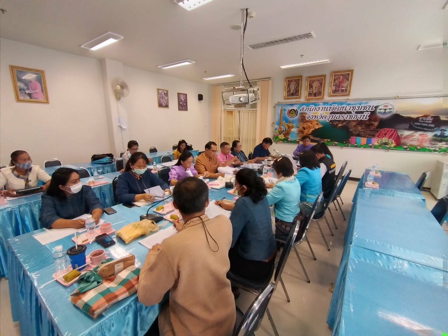 พช.ยโสธร เข้าร่วมประชุมการดำเนินงานตามโครงการภายใต้ แผนปฏิบัติราชการกลุ่มจังหวัดภาคตะวันออกเฉียงเหนือตอนล่าง 2