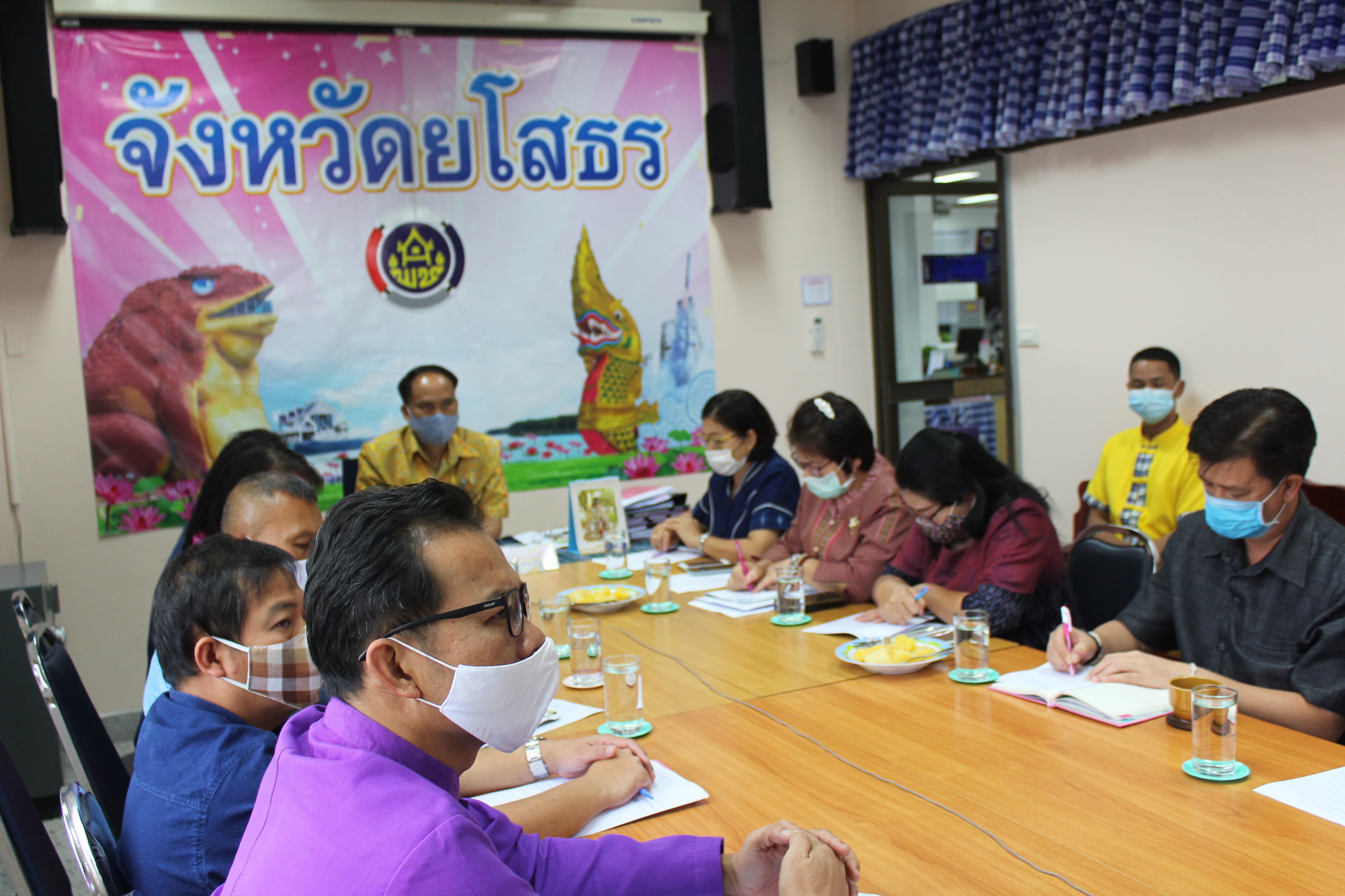 พช.ยโสธร ร่วมติดตามรับชมการประชุมกรมการพัฒนาชุมชน  ครั้งที่ 9/2563 ผ่านระบบวีดิทัศน์ทางไกล (Video Conference)