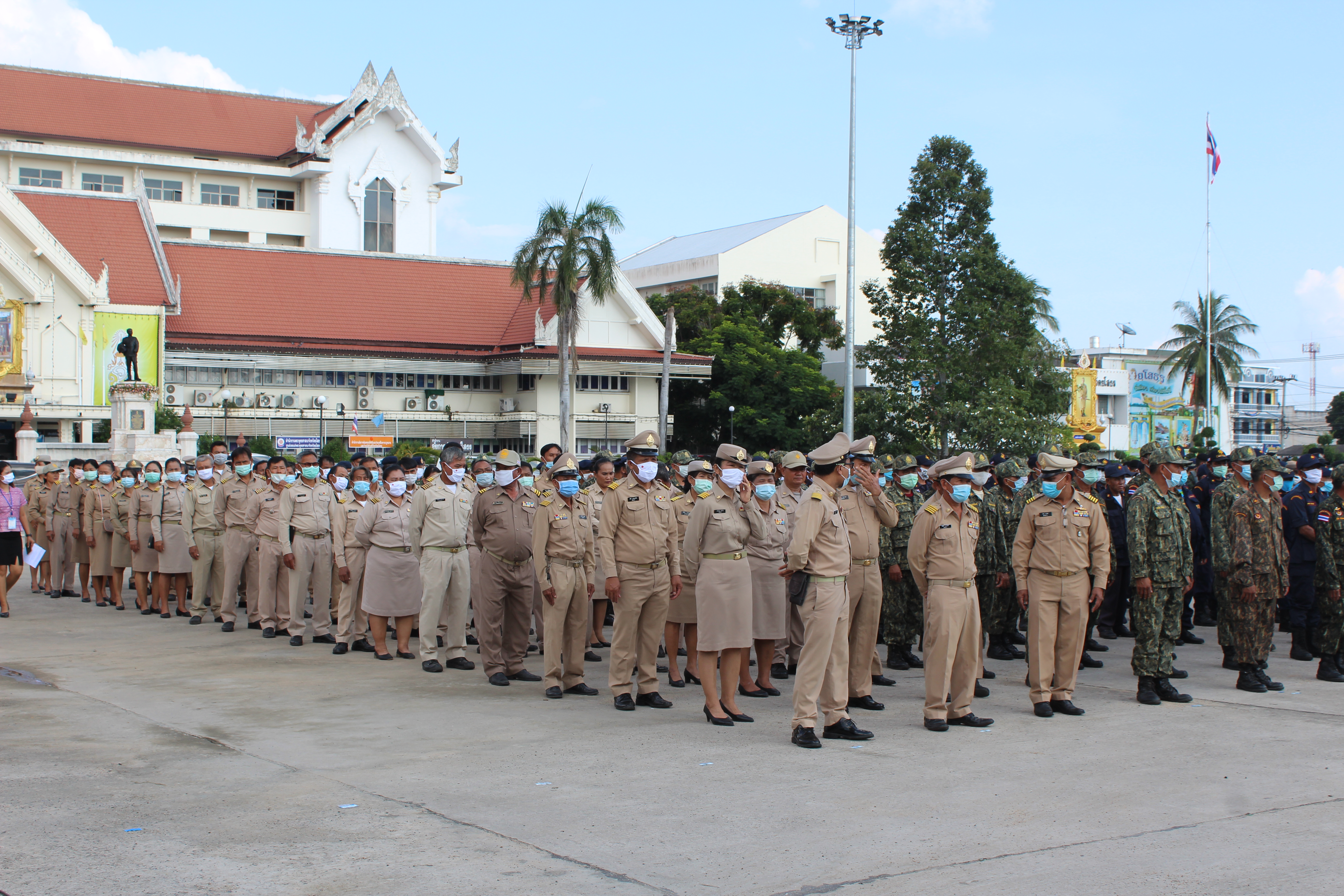 พช.ยโสธร ร่วมพิธีปล่อยแถวปฏิบัติการ “พิทักษ์ยศสุนทร” เพื่อรักษาความสงบเรียบร้อยการป้องกันและปราบปรามยาเสพติดฯ จังหวัดยโสธร