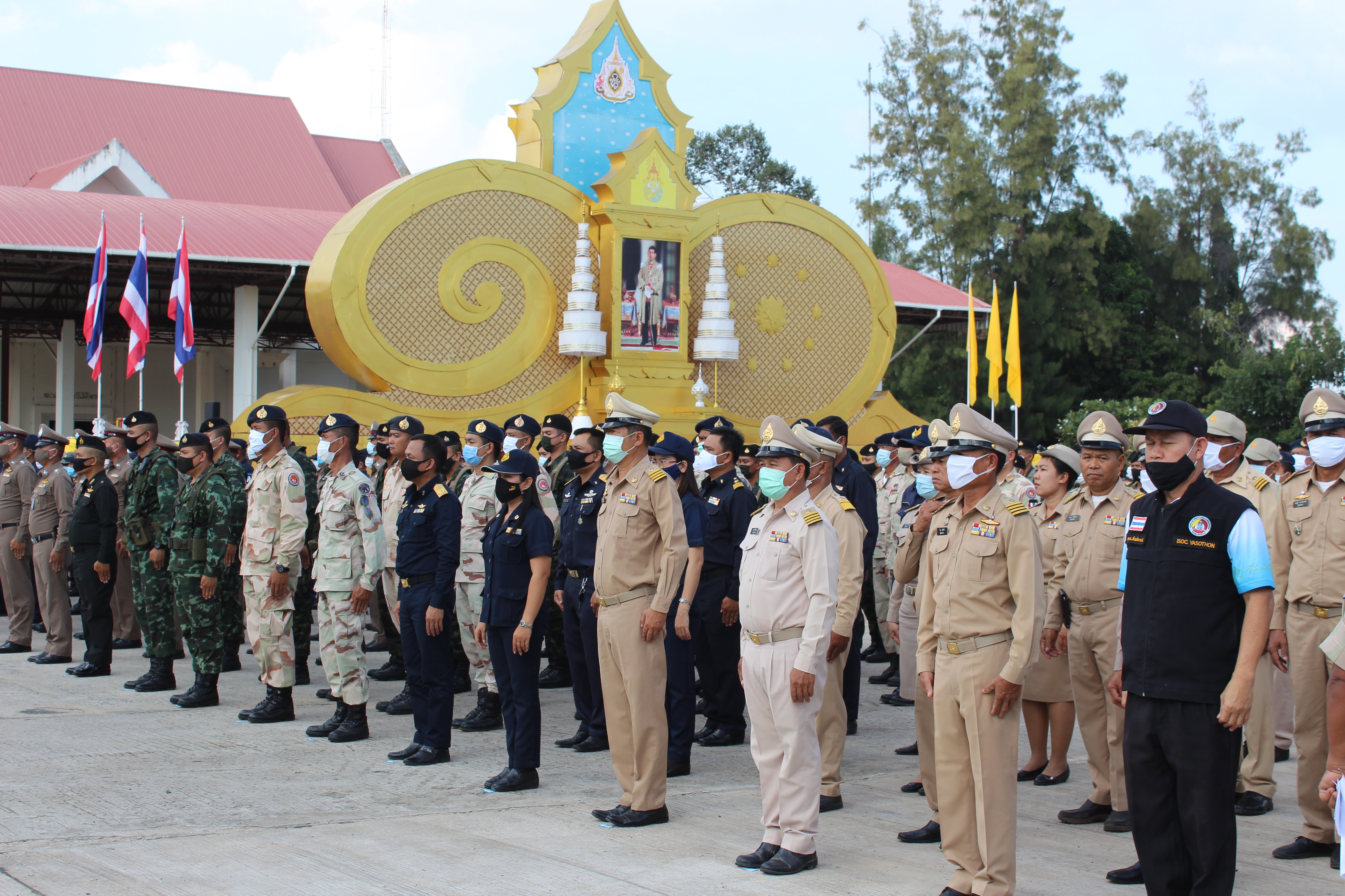 พช.ยโสธร ร่วมพิธีปล่อยแถวปฏิบัติการ “พิทักษ์ยศสุนทร” เพื่อรักษาความสงบเรียบร้อยการป้องกันและปราบปรามยาเสพติดฯ จังหวัดยโสธร
