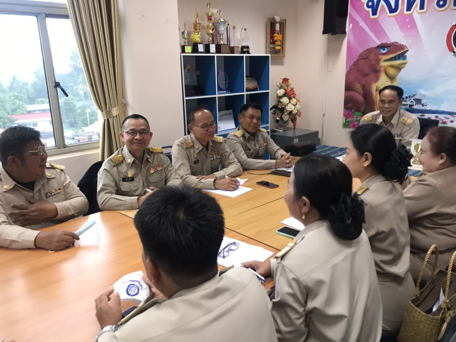 พช.ยโสธร ประชุมผู้บริหารเพื่อติดตามและ วางแผนการดำเนินงานตามนโยบาย