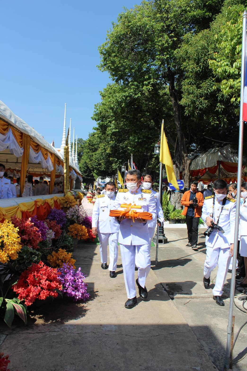 พช.ยโสธร ร่วมพิธีถวายผ้าพระกฐินพระราชทาน กรมการพัฒนาชุมชน กระทรวงมหาดไทย ประจำปี พ.ศ. 2563