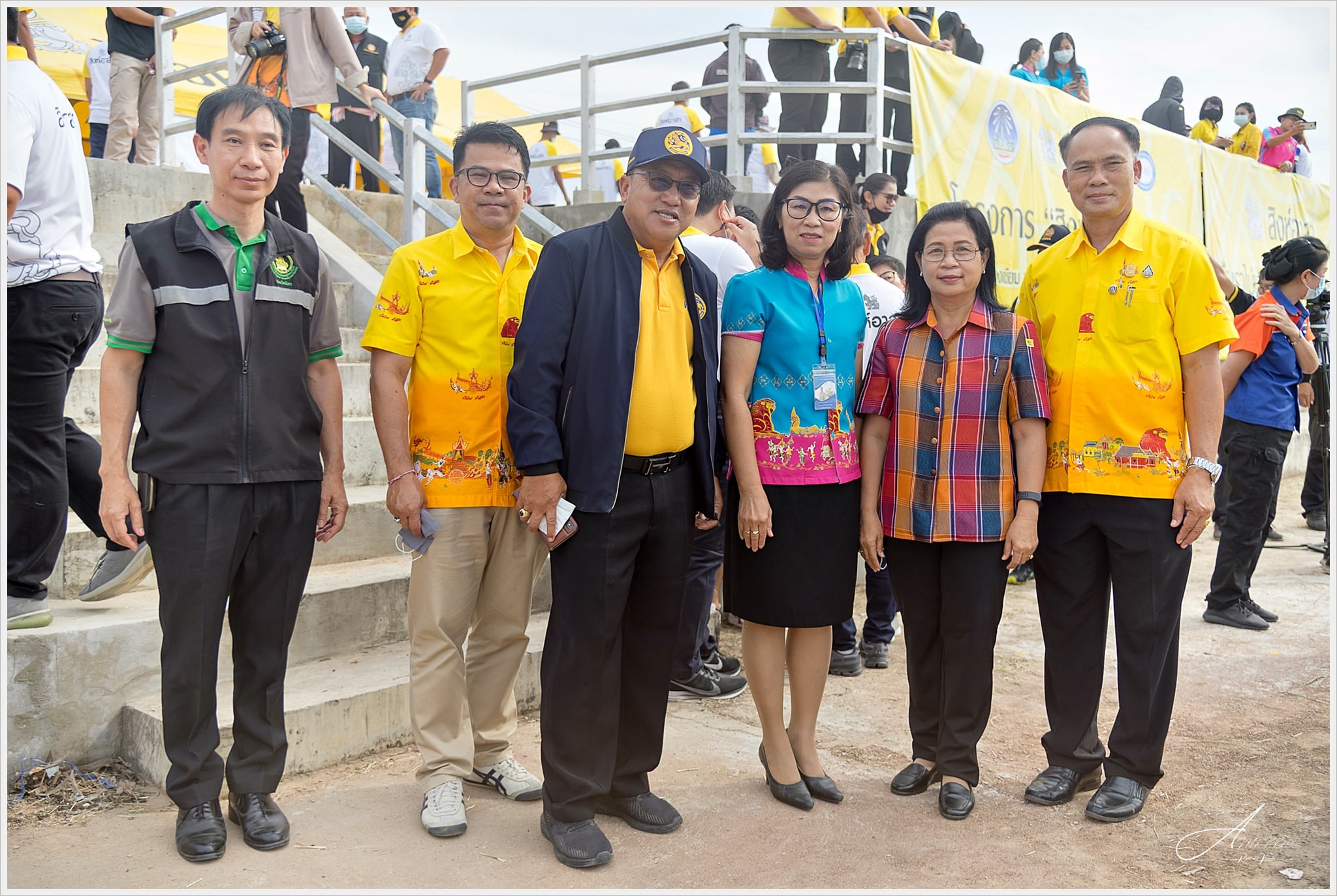 พจ.ยโสธร ร่วมกิจกรรมสิงห์อาสาสู้น้ำท่วมปรับภูมิทัศน์ แหล่งท่องเที่ยว(กิจกรรมเก็บผักตบชวา)