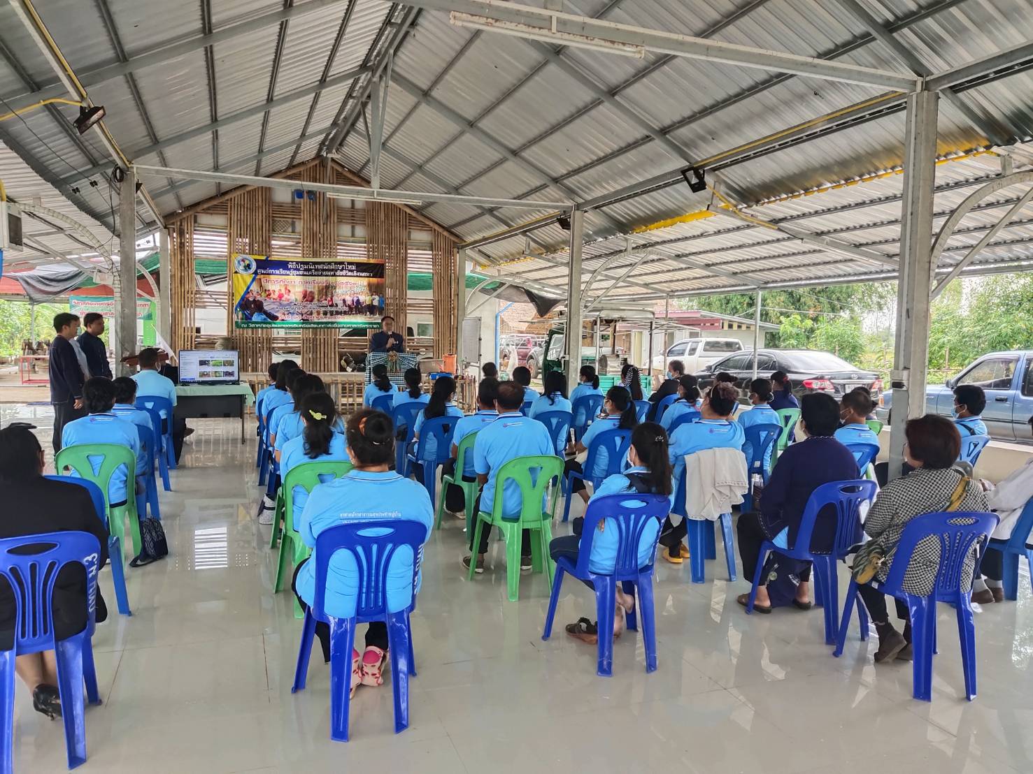 พจ.ยโสธร เปิดการอบรมการดำเนินงานการเกษตรอินทรีย์  วิถีเศรษฐกิจพอเพียง ตามศาสตร์พระราชา