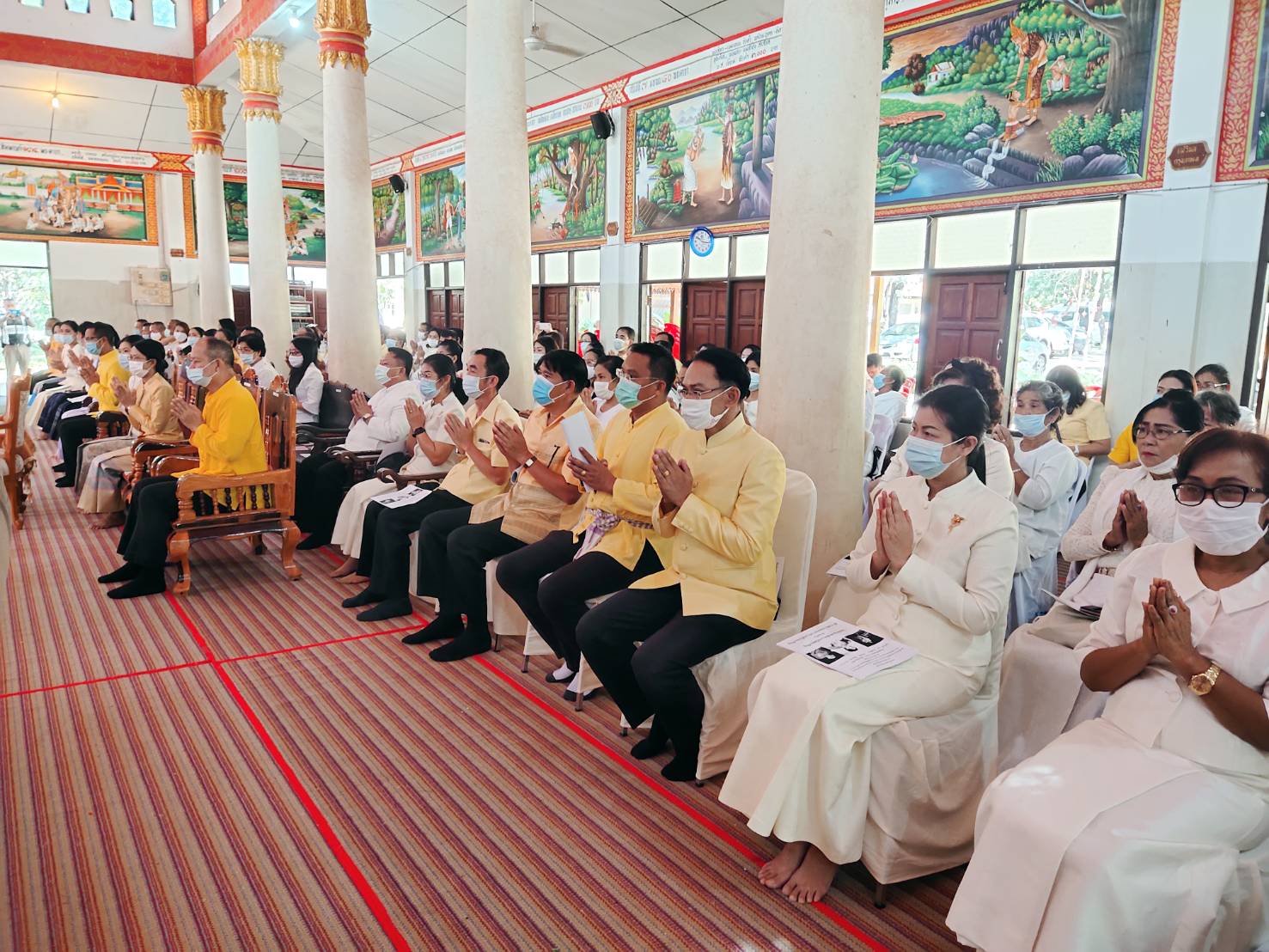 พช.ยโสธร ร่วมพิธีเจริญพระพุทธมนต์ถวายพระพรชัยมงคลแด่ สมเด็จพระนางเจ้าสิริกิต์ พระบรมราชินีนาถ พระบรมราชชนนีพันปีหลวง พระบาทสมเด็จพระวชิรเกล้าเจ้าอยู่หัว และสมเด็จพระนางเจ้าฯ พระบรมราชินี และเพื่อความเป็นสิริมงคลให้กับแผ่นดินและปวงชนชาวไทยทุกหมู่เหล่าในโอกาสวันชาติ และวันพ่อแห่งชาติ 5 ธันวาคม 2563