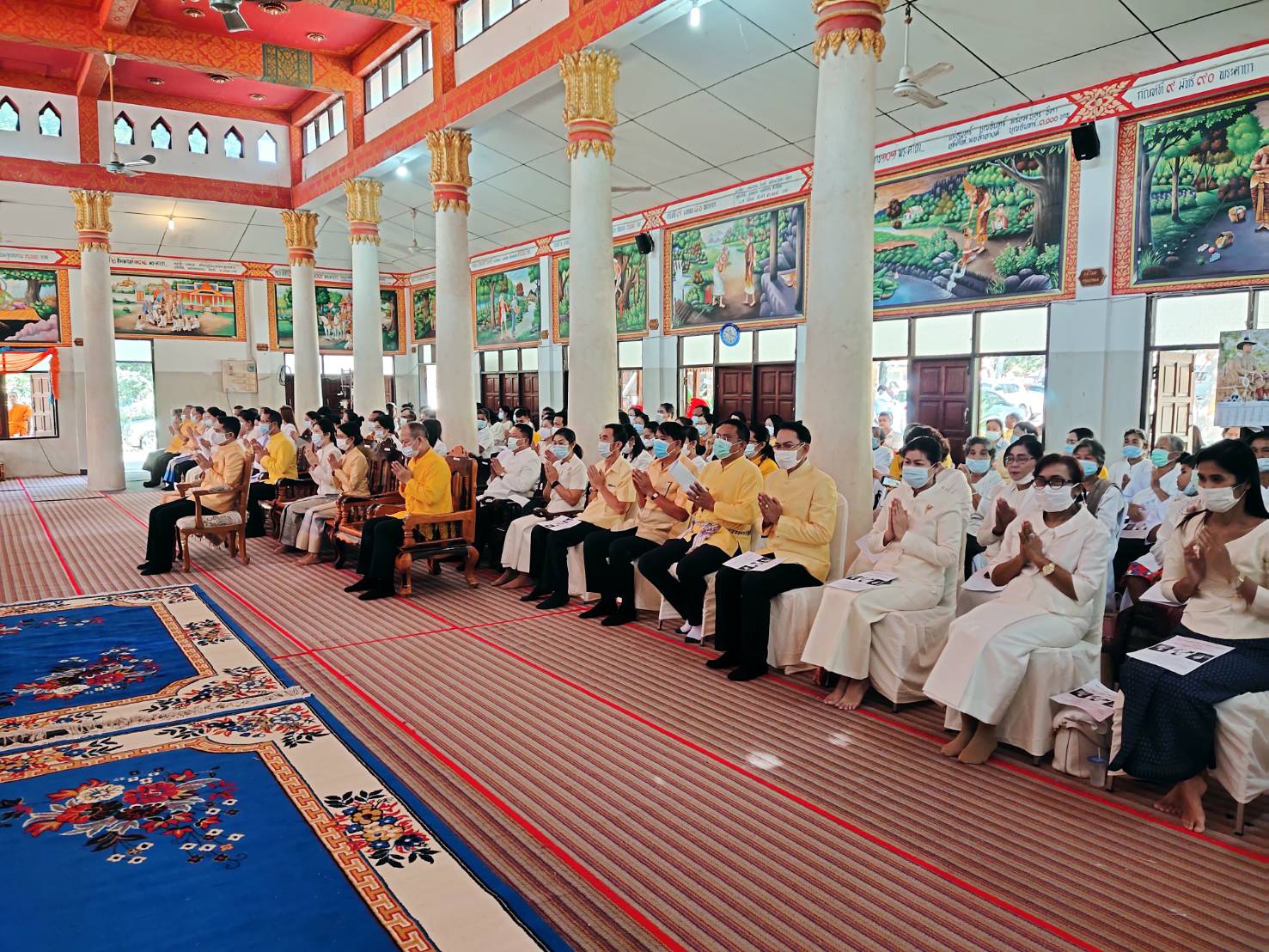 พช.ยโสธร ร่วมพิธีเจริญพระพุทธมนต์ถวายพระพรชัยมงคลแด่ สมเด็จพระนางเจ้าสิริกิต์ พระบรมราชินีนาถ พระบรมราชชนนีพันปีหลวง พระบาทสมเด็จพระวชิรเกล้าเจ้าอยู่หัว และสมเด็จพระนางเจ้าฯ พระบรมราชินี และเพื่อความเป็นสิริมงคลให้กับแผ่นดินและปวงชนชาวไทยทุกหมู่เหล่าในโอกาสวันชาติ และวันพ่อแห่งชาติ 5 ธันวาคม 2563