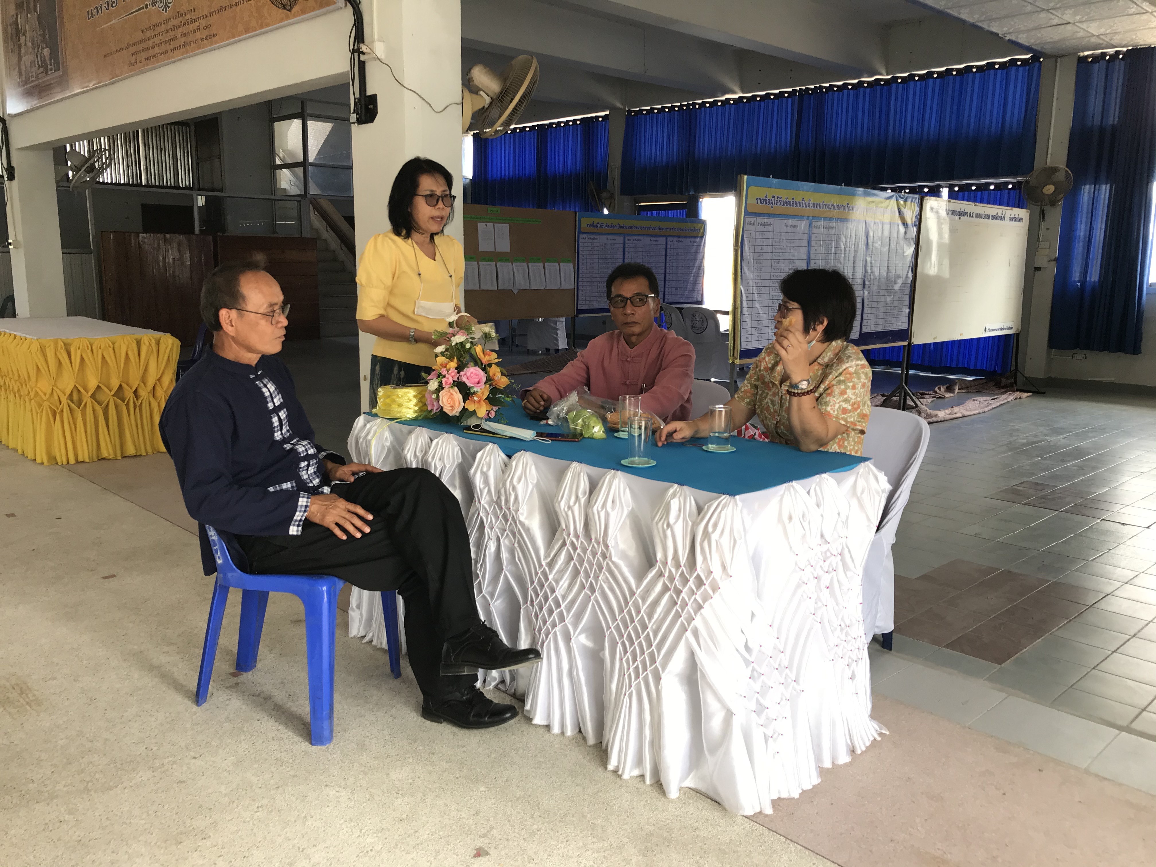 พช.ยโสธร ติดตามสนับสนุนการอำนวยความสะดวกในการเตรียมสถานที่สอบสัมภาษณ์เพื่อจัดจ้างเป็นลูกจ้างเหมาบริการ ปฏิบัติภารกิจตามโครงการพัฒนาพื้นที่ต้นแบบการพัฒนาคุณภาพชีวิตตามหลักทฤษฎีใหม่ ประยุกต์สู่ “โคก หนอง นา โมเดล” จังหวัดยโสธร