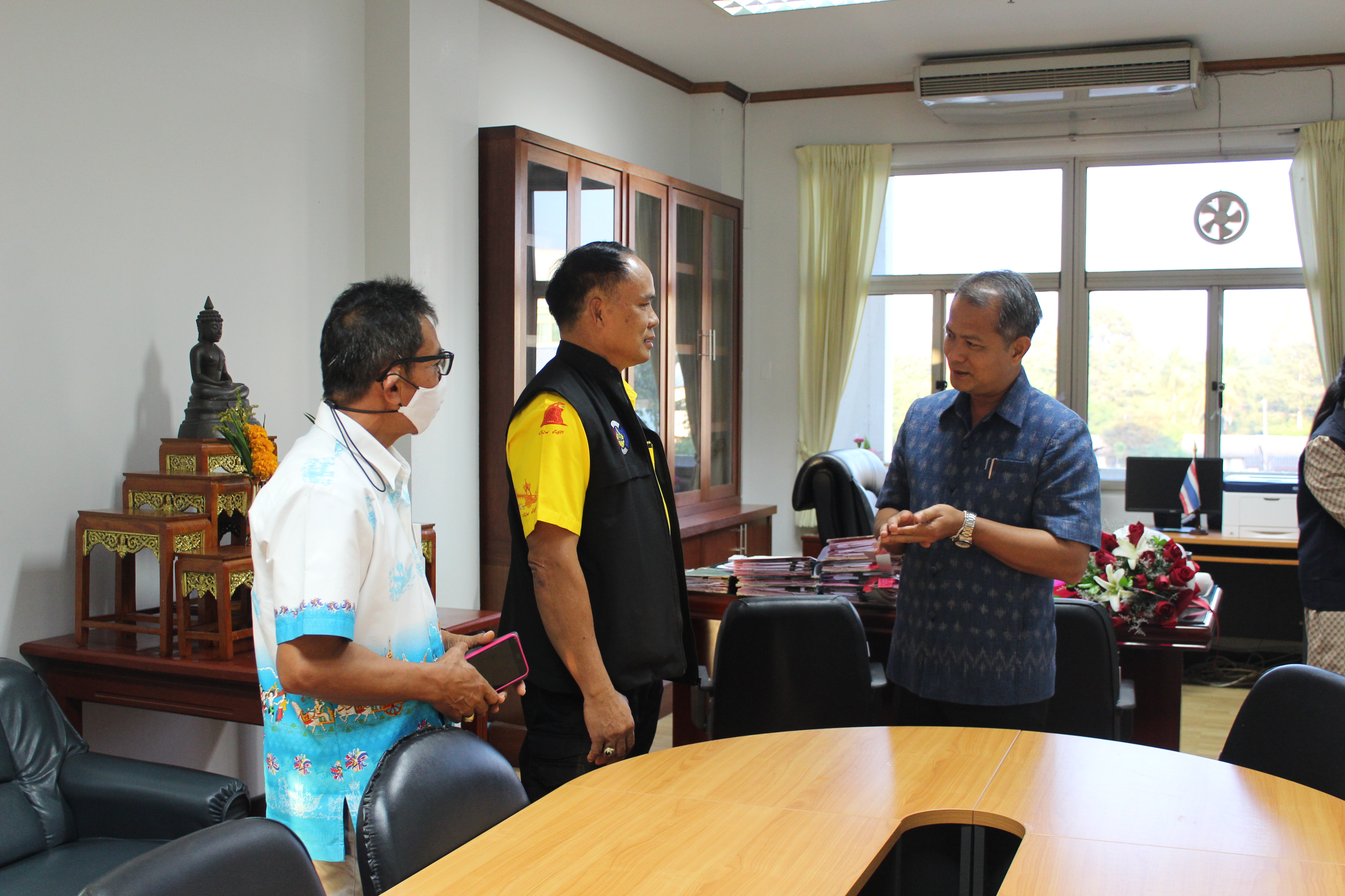 พช.ยโสธร ร่วมแสดงความยินดีกับ  ท่านชัยวัฒน์ ชัยเวชพิสิฐ ปลัดจังหวัดยโสธร (คนใหม่)