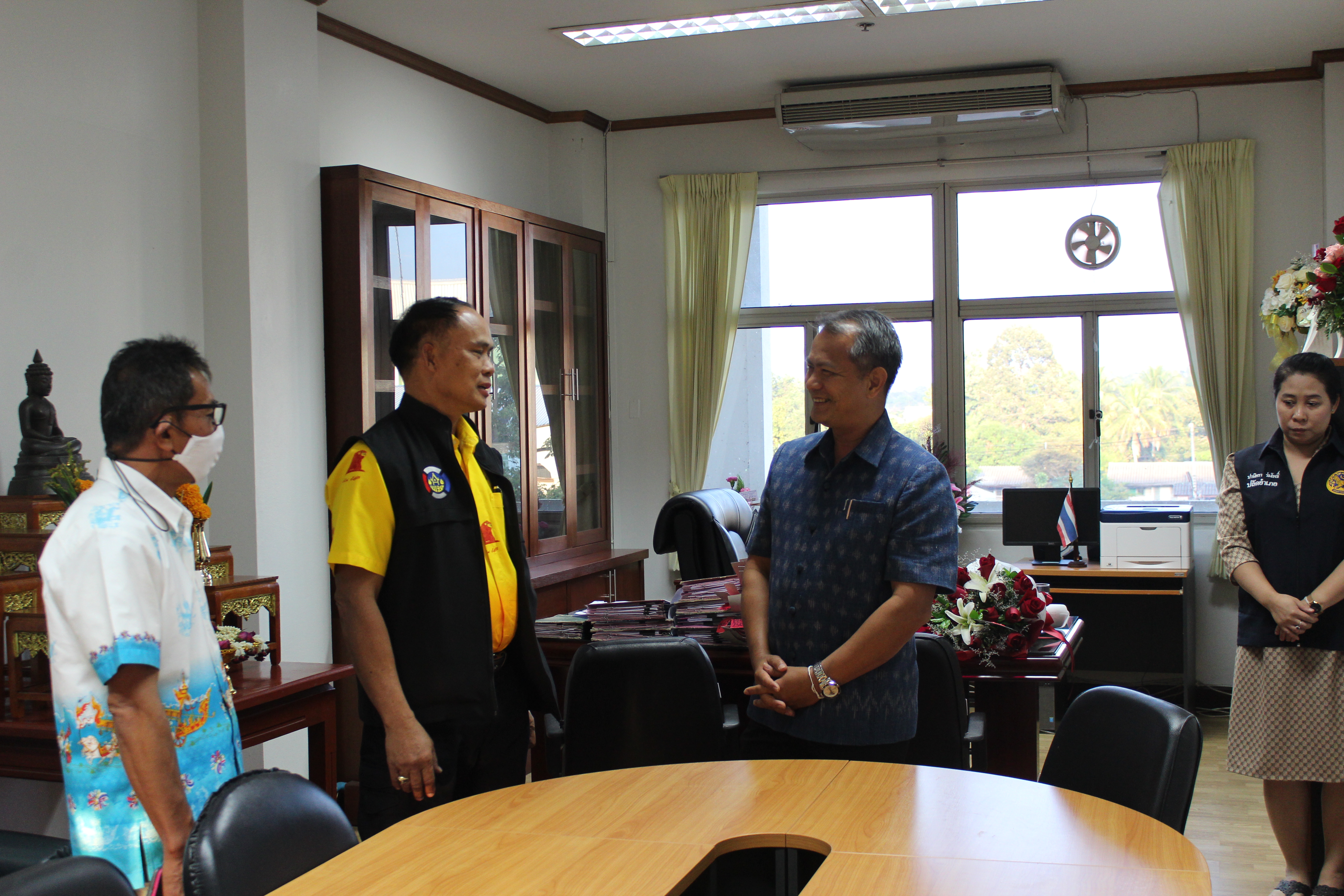 พช.ยโสธร ร่วมแสดงความยินดีกับ  ท่านชัยวัฒน์ ชัยเวชพิสิฐ ปลัดจังหวัดยโสธร (คนใหม่)