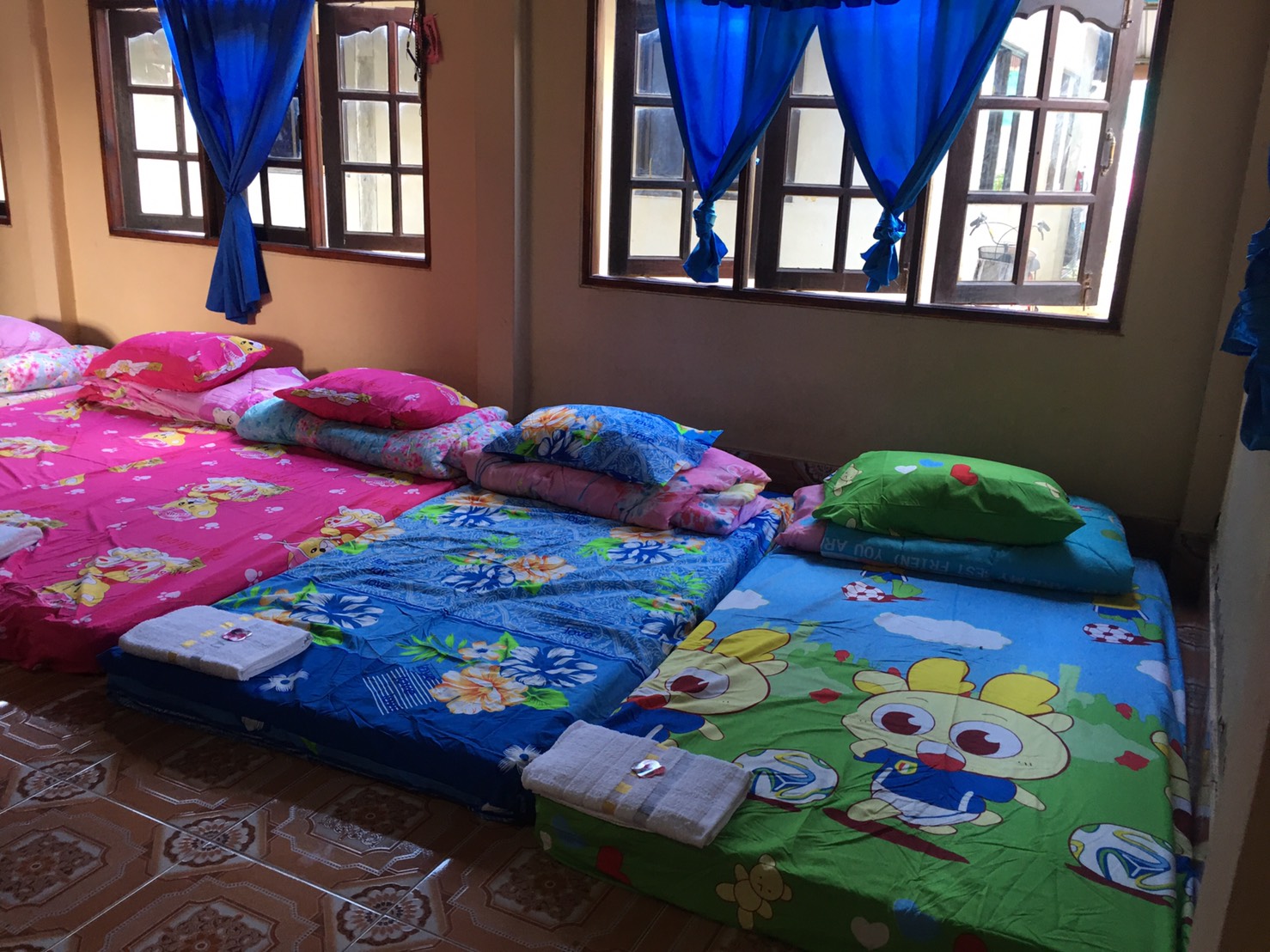 พจ.ยโสธร ร่วมประชุมและลงพื้นที่ตรวจประเมินโฮมสเตย์ไทย  ประจำปีงบประมาณ 2563