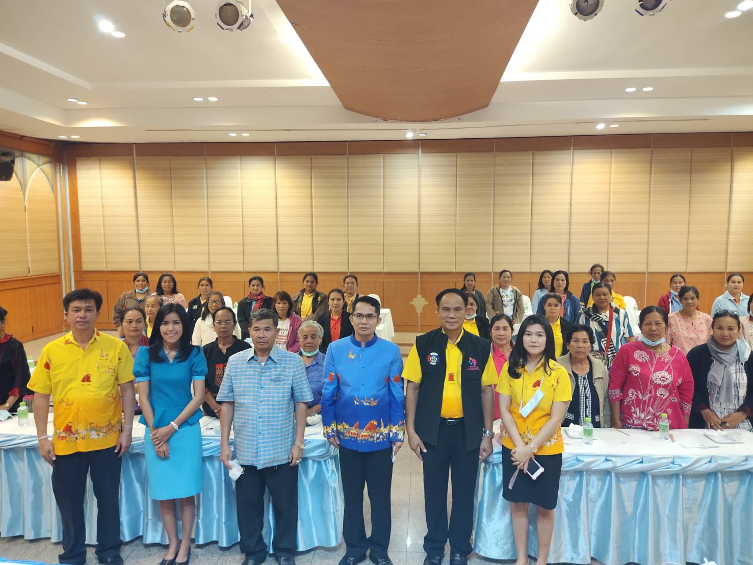 พช.ยโสธร เปิดโครงการพัฒนาทักษะอาชีพแก่สมาชิกกองทุนพัฒนาบทบาทสตรี และบรรยายการดำเนินงานกองทุนพัฒนาบทบาทสตรี