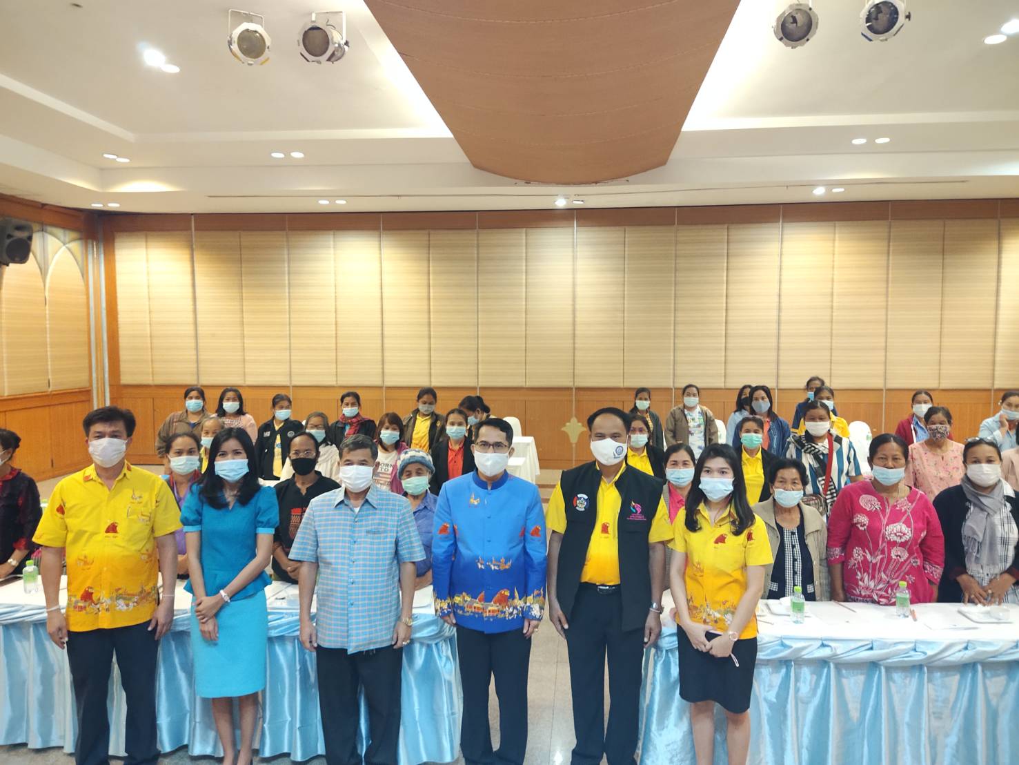 พช.ยโสธร เปิดโครงการพัฒนาทักษะอาชีพแก่สมาชิกกองทุนพัฒนาบทบาทสตรี และบรรยายการดำเนินงานกองทุนพัฒนาบทบาทสตรี