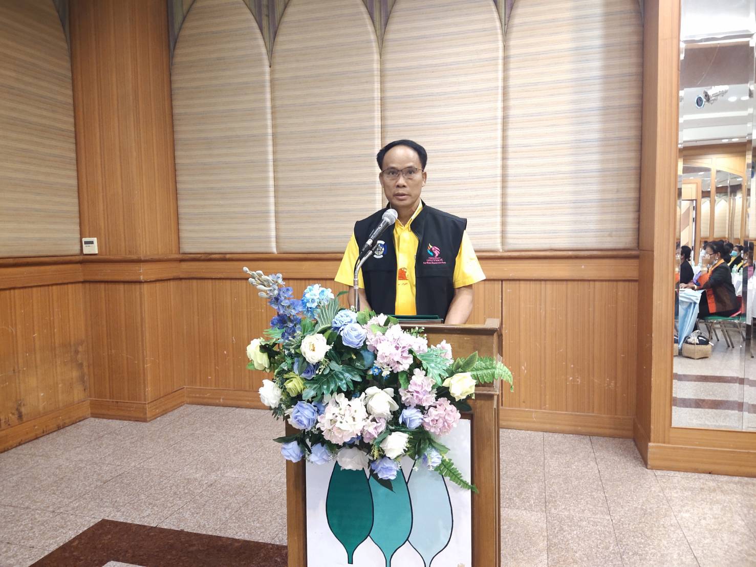 พช.ยโสธร เปิดโครงการพัฒนาทักษะอาชีพแก่สมาชิกกองทุนพัฒนาบทบาทสตรี และบรรยายการดำเนินงานกองทุนพัฒนาบทบาทสตรี